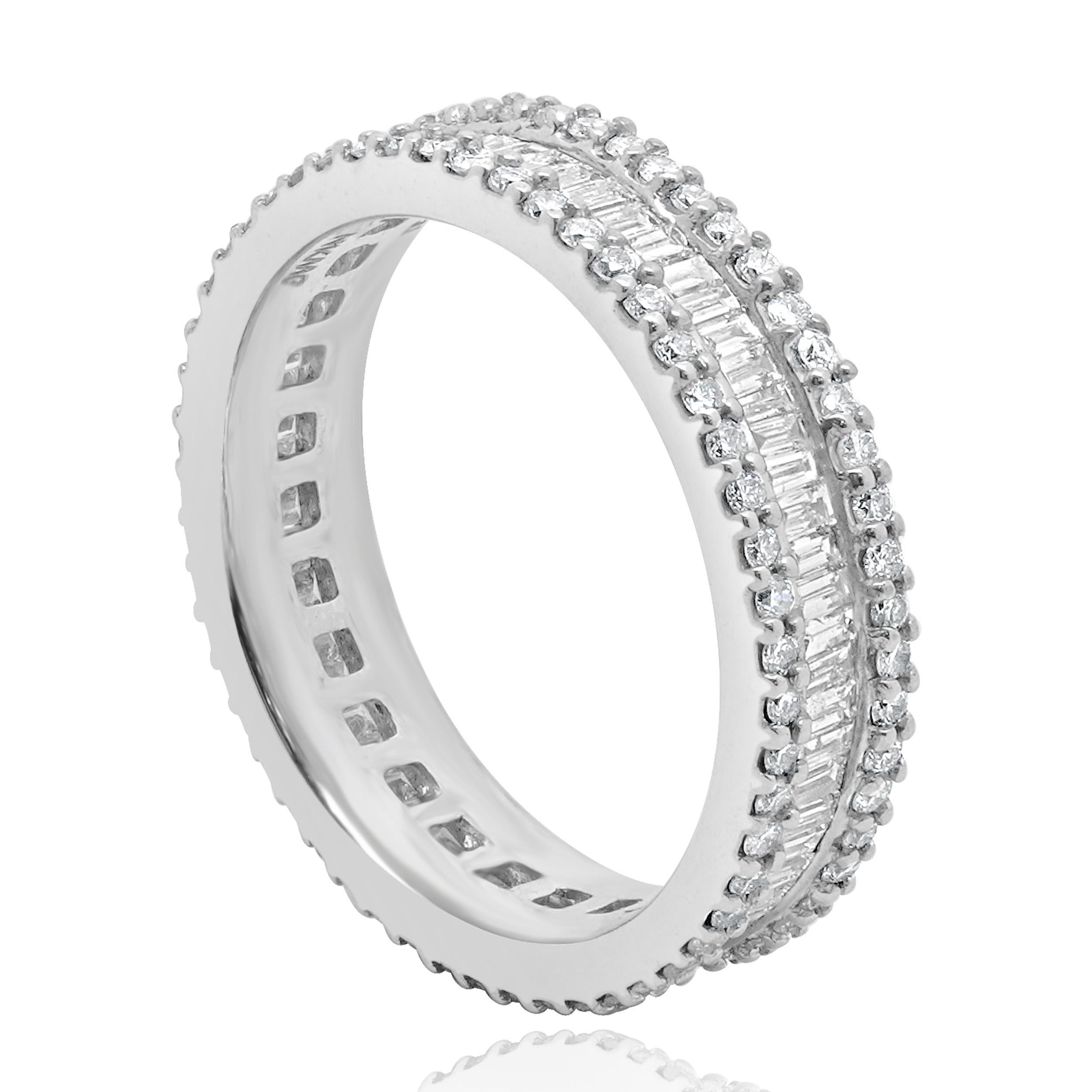 Bracelet éternel en or blanc 14 carats diamants baguettes et ronds Excellent état - En vente à Scottsdale, AZ