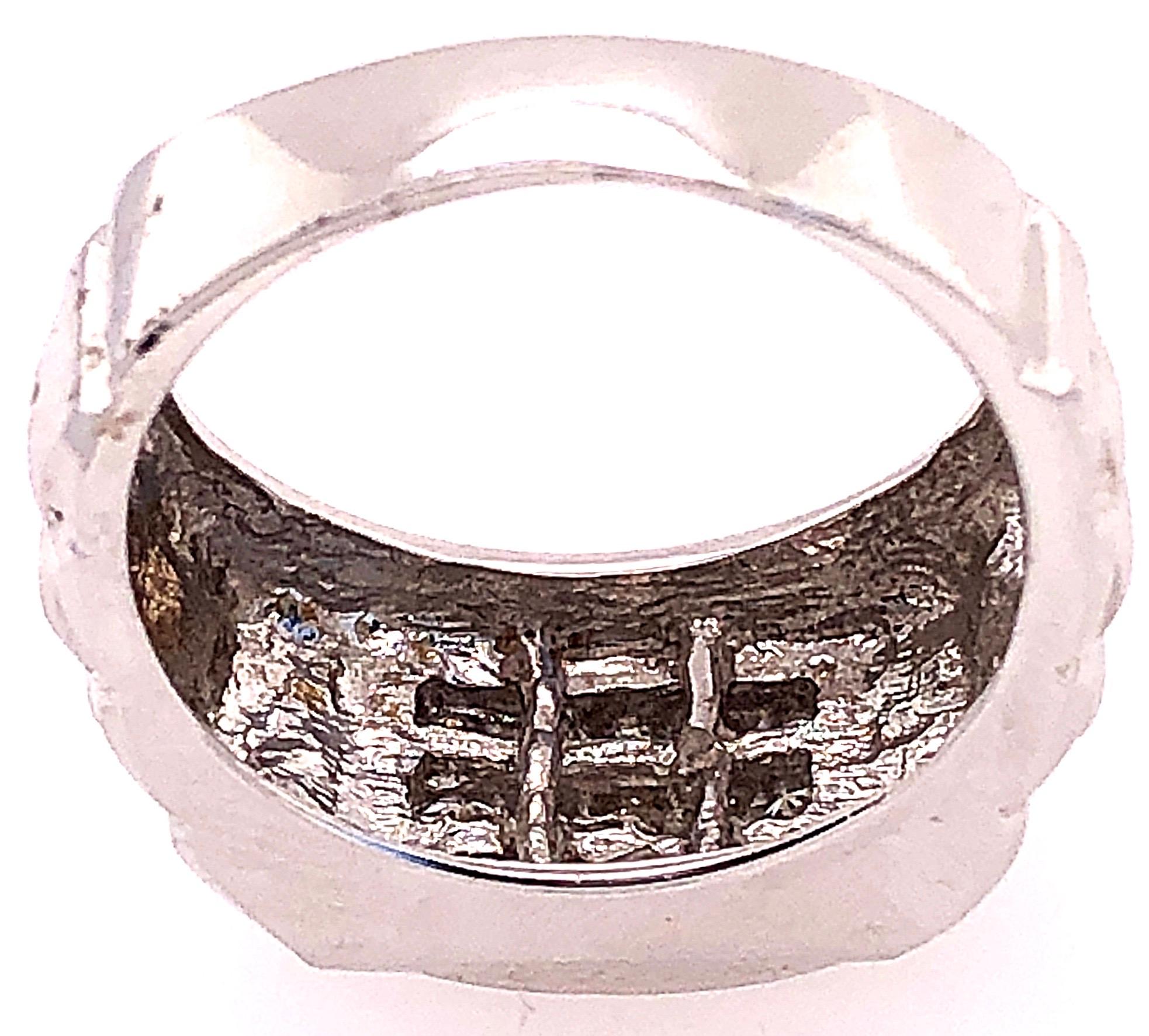 14 Karat White Gold Band Bridal Wedding Ring with Three-Tier Diamonds For Sale 1