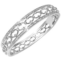 14 Karat White Gold Bangle Bracelet Venice with 134 Round Diamonds 1.50 Carat