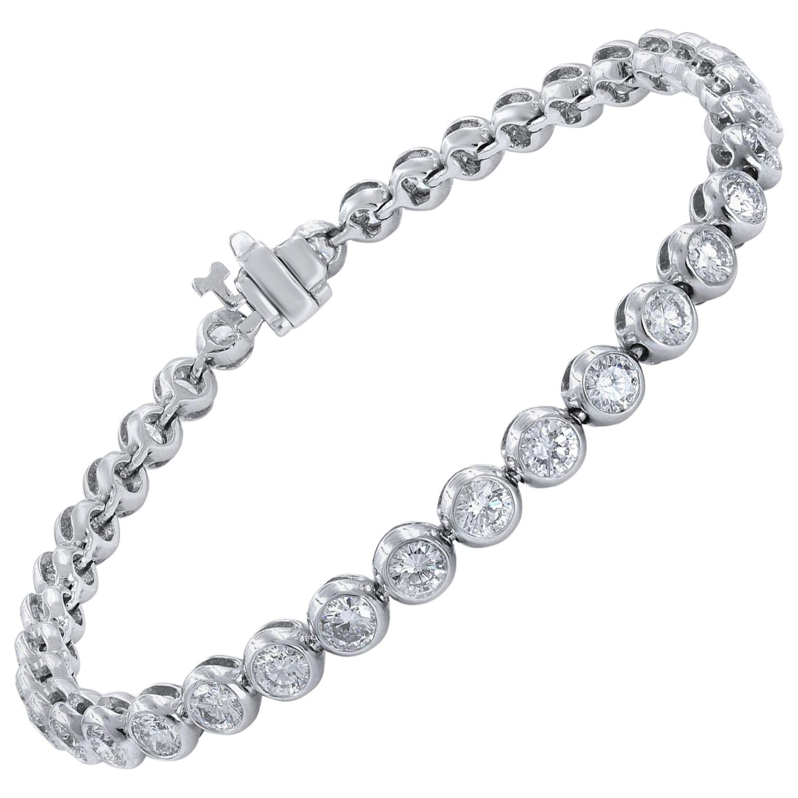 Pulsera de diamantes engastados en bisel de oro blanco de 14 quilates 5,50 quilates