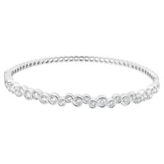 14 Karat Weißgold Bezel Set Diamond Bubble Armreif