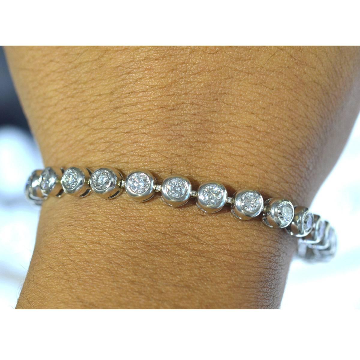 14 Karat White Gold Bezel Set Diamond Tennis Bracelet 1