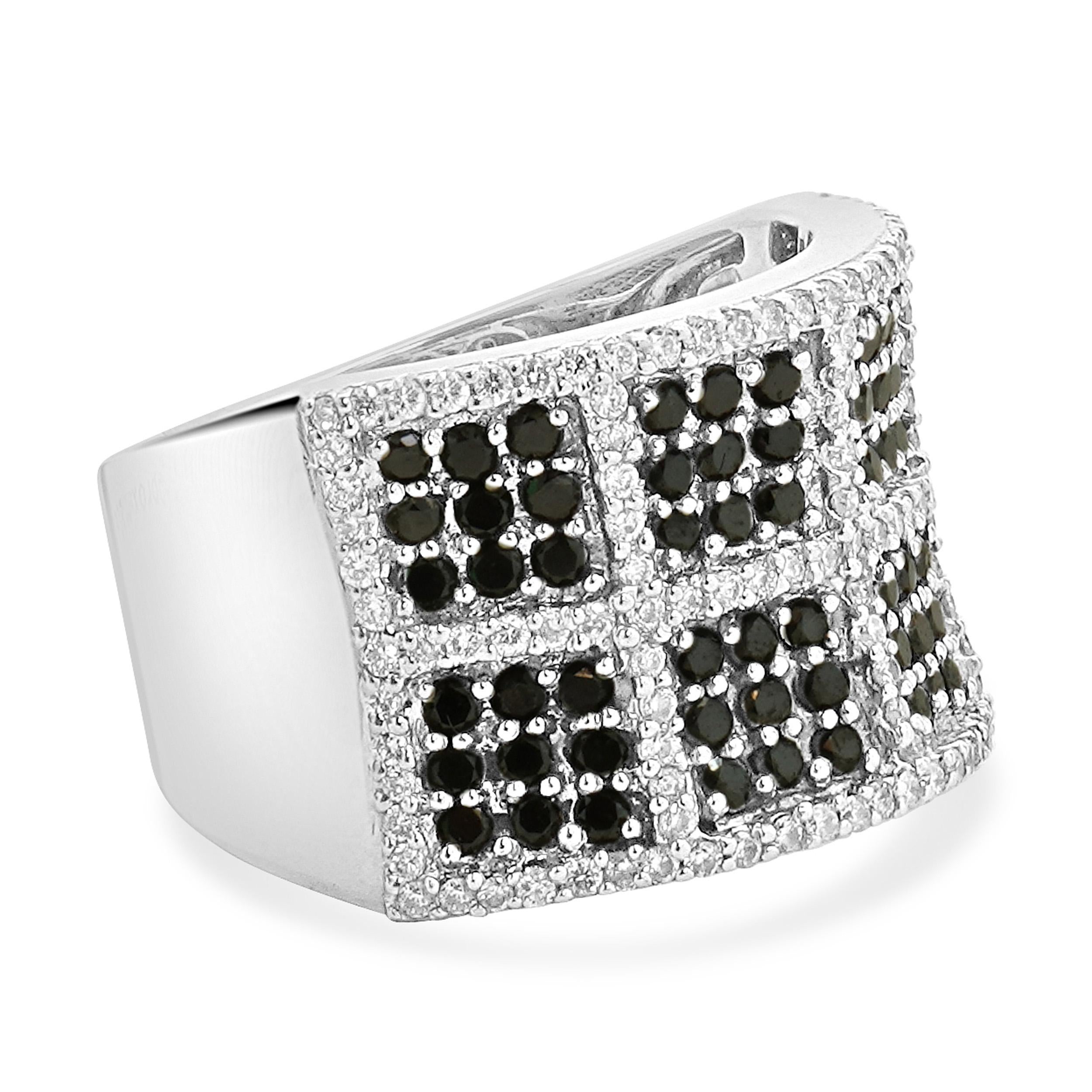 14 Karat Weißgold Schwarzer und weißer Diamant-Blockring mit Schwarz-Weiß-Diamant (Rundschliff) im Angebot