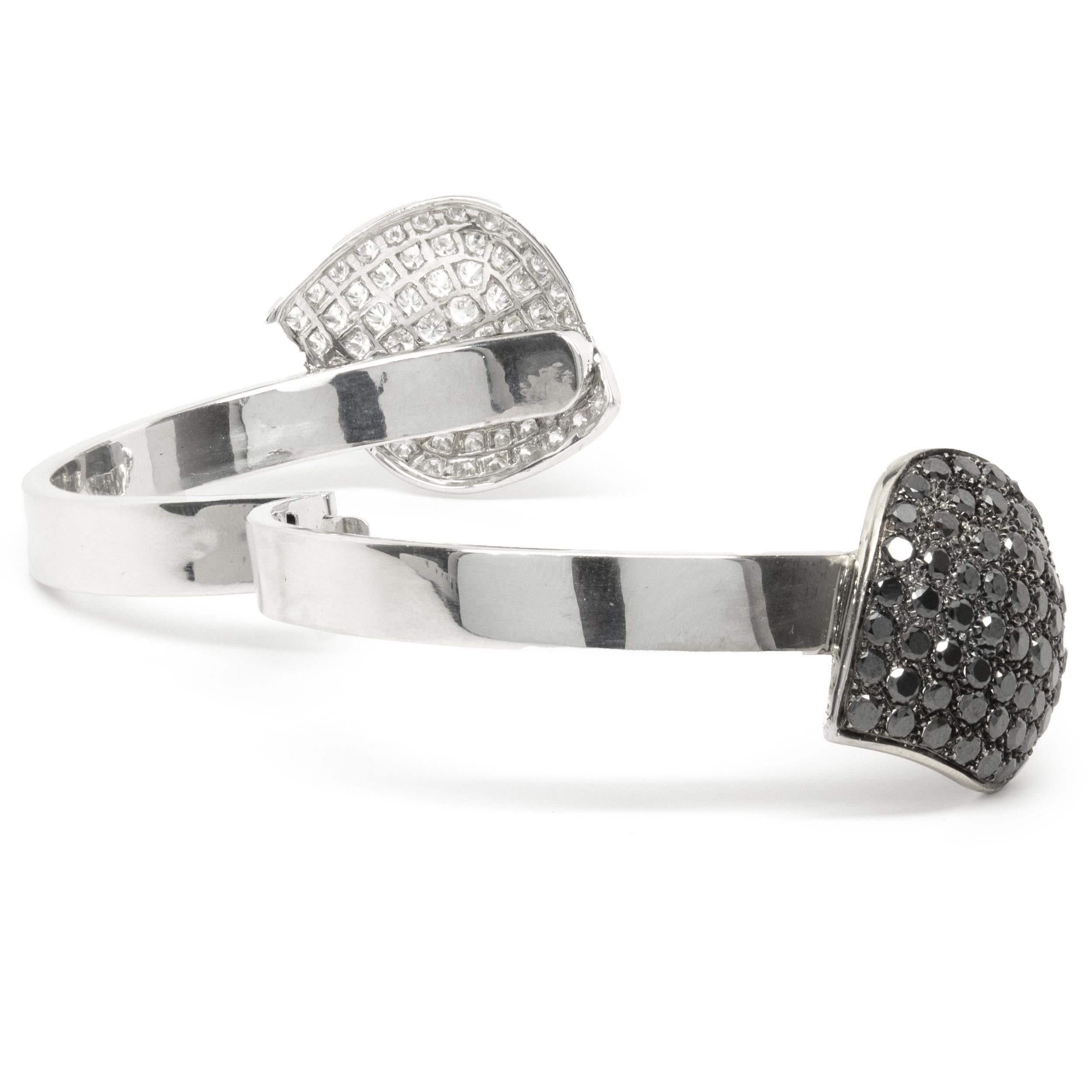 14 Karat White Gold Black and White Pave Diamond Leaf Bypass Bracelet In Excellent Condition For Sale In Scottsdale, AZ