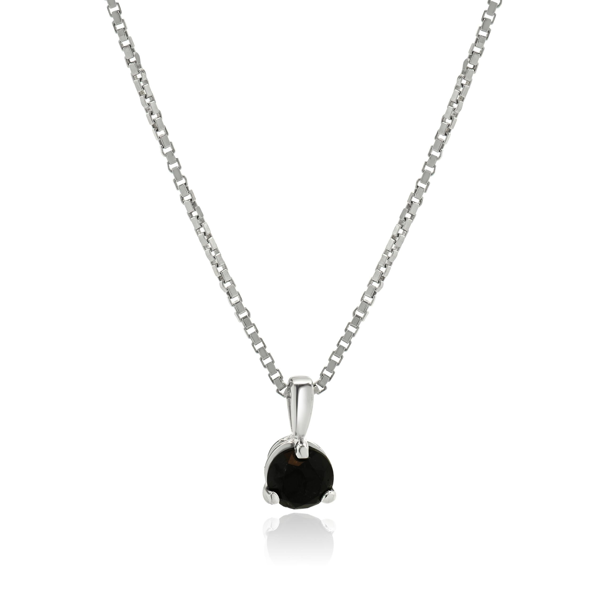 Concepteur : personnalisé
Matériau : Or blanc 14K
Diamants : rond brillant = 0,30ct
Couleur : Noir
Dimensions : le collier mesure 18 pouces de long.
Poids : 2.24 grammes
 