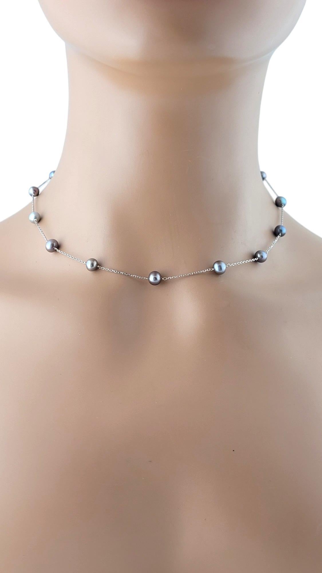 14 Karat White Gold Black Freshwater Pearls Station Necklace #17763 For Sale 2