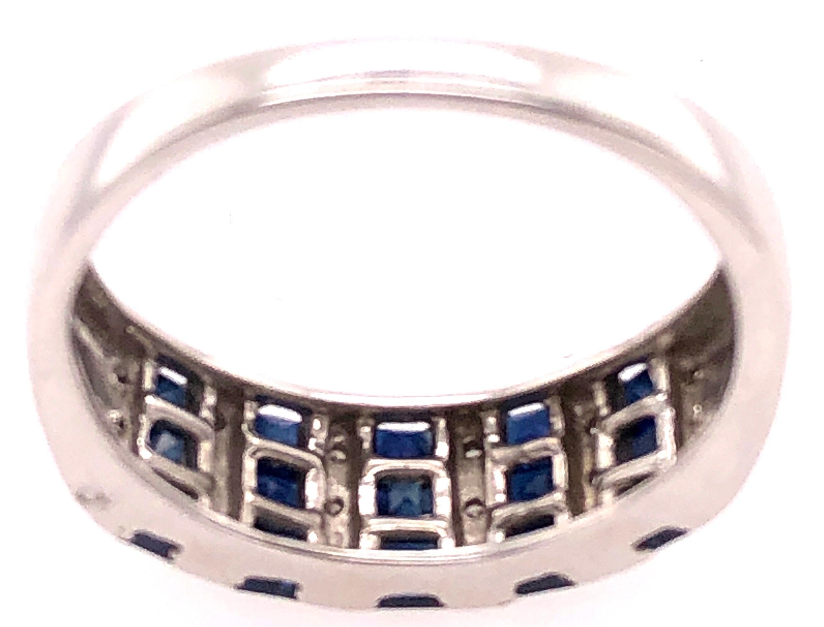 14 Karat White Gold Blue Sapphire and Diamond Band Ring 0.18 TDW In Good Condition For Sale In Stamford, CT