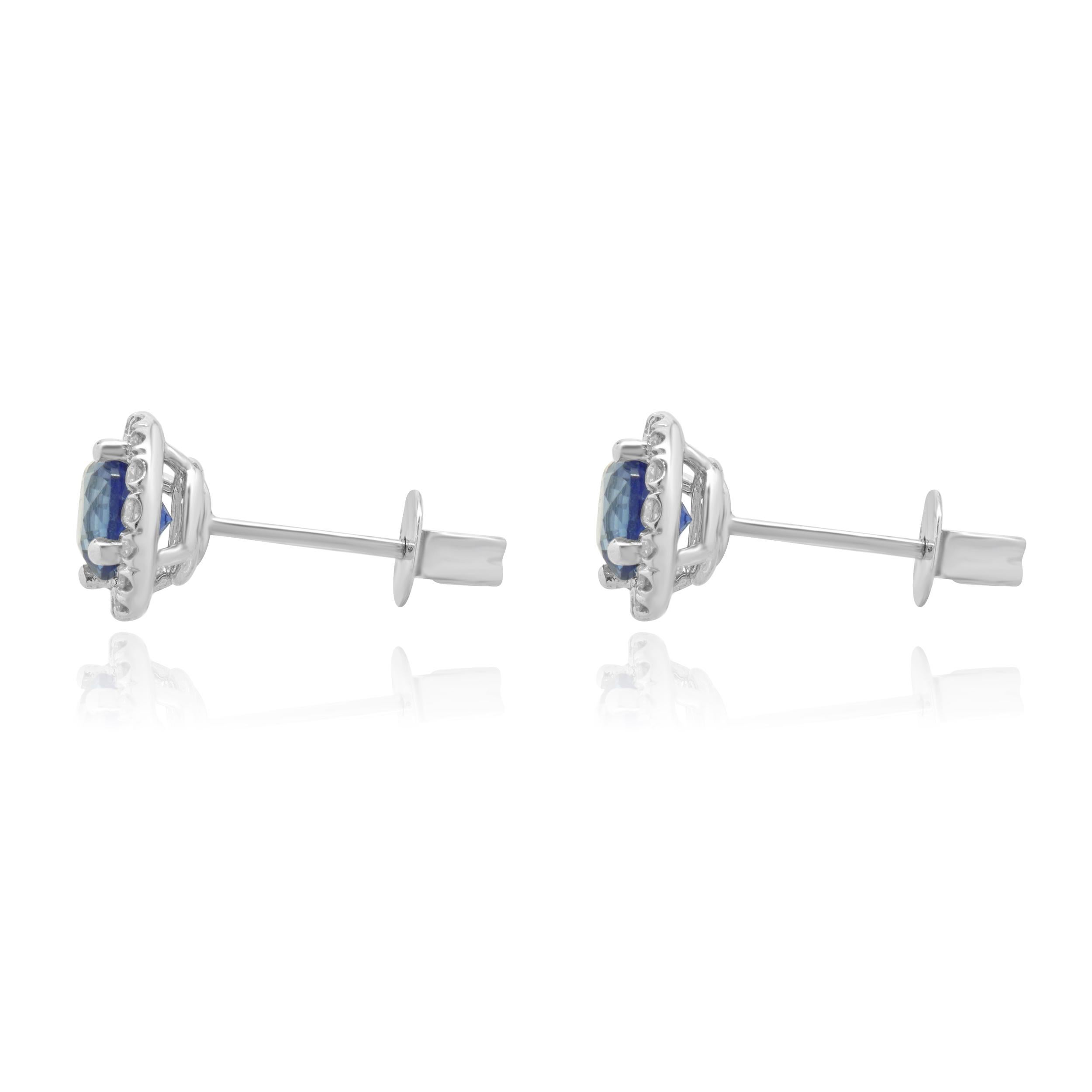 Concepteur : personnalisé
Matériau : Or blanc 14K
Diamant : 32 taille ronde = 0,16cttw
Couleur : G
Clarté : SI1
Saphir : 2 tailles rondes = 1,42cttw
Dimensions : les boucles d'oreilles mesurent 16,4 mm x 8,6 mm.
Poids : 2.65 grammes