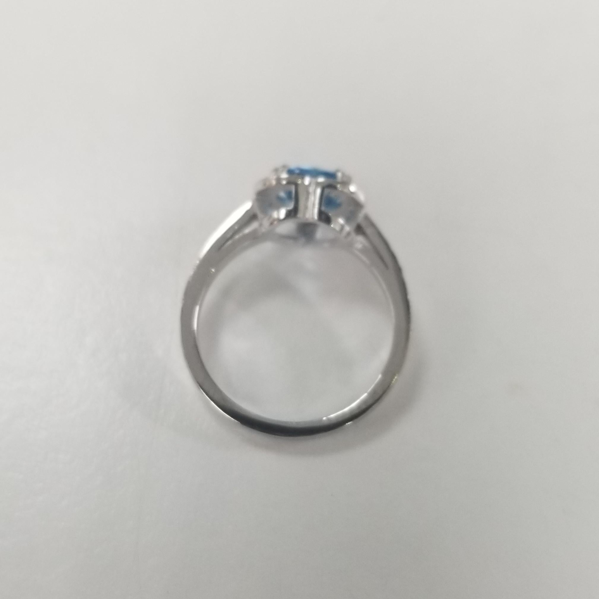 14 Karat White Gold Blue Topaz and Diamond Heart Halo Ring In New Condition For Sale In Los Angeles, CA
