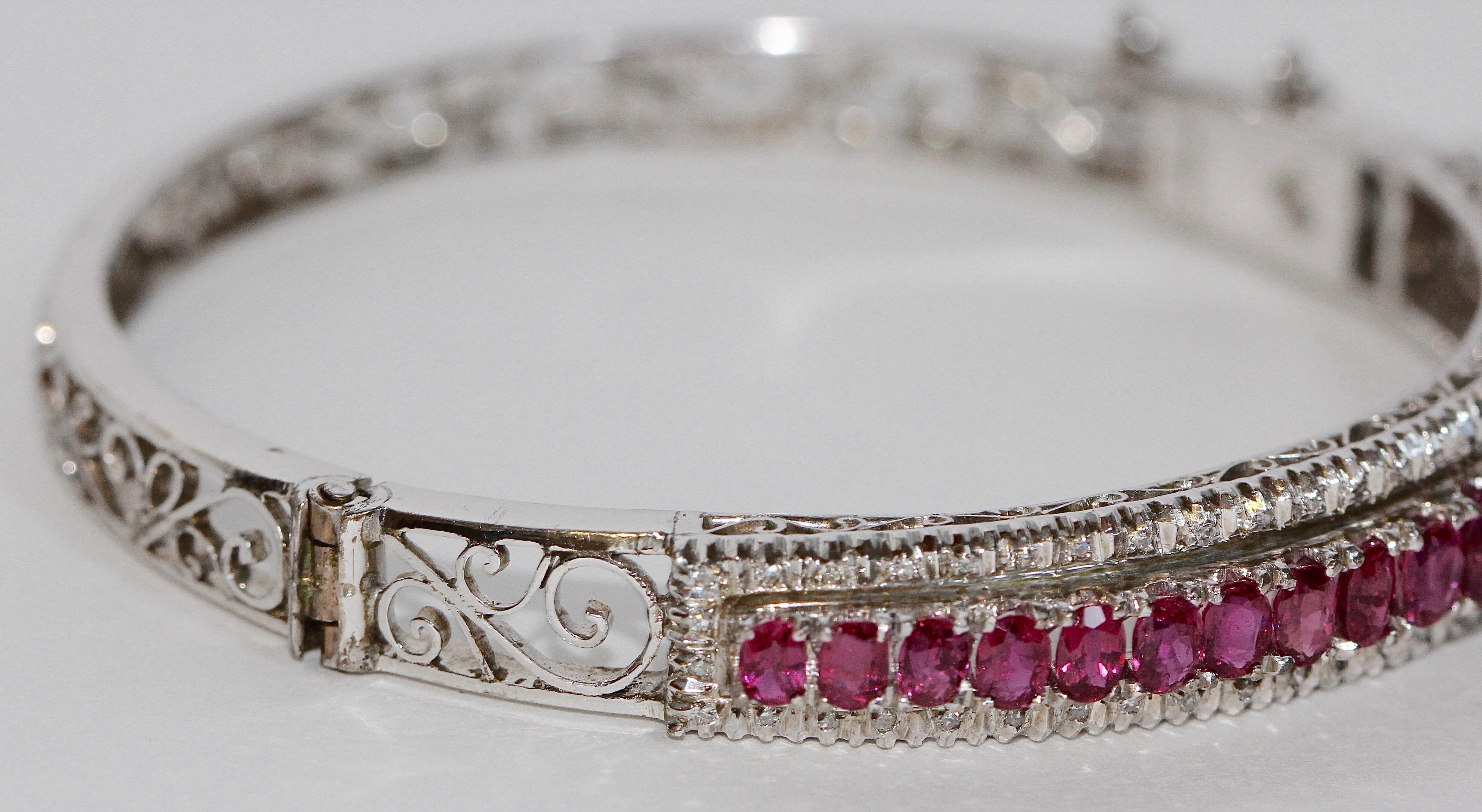 14 Karat White Gold Bracelet Bangle Set with Lots of Rubies and Tiny Diamonds For Sale 2