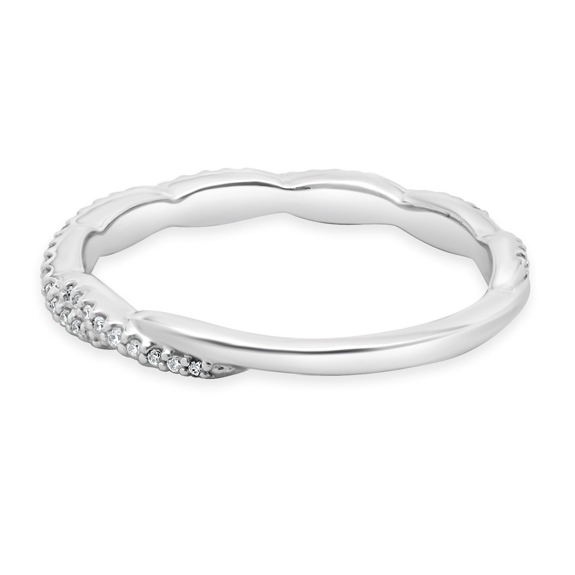 Round Cut 14 Karat White Gold Braided Diamond Band For Sale