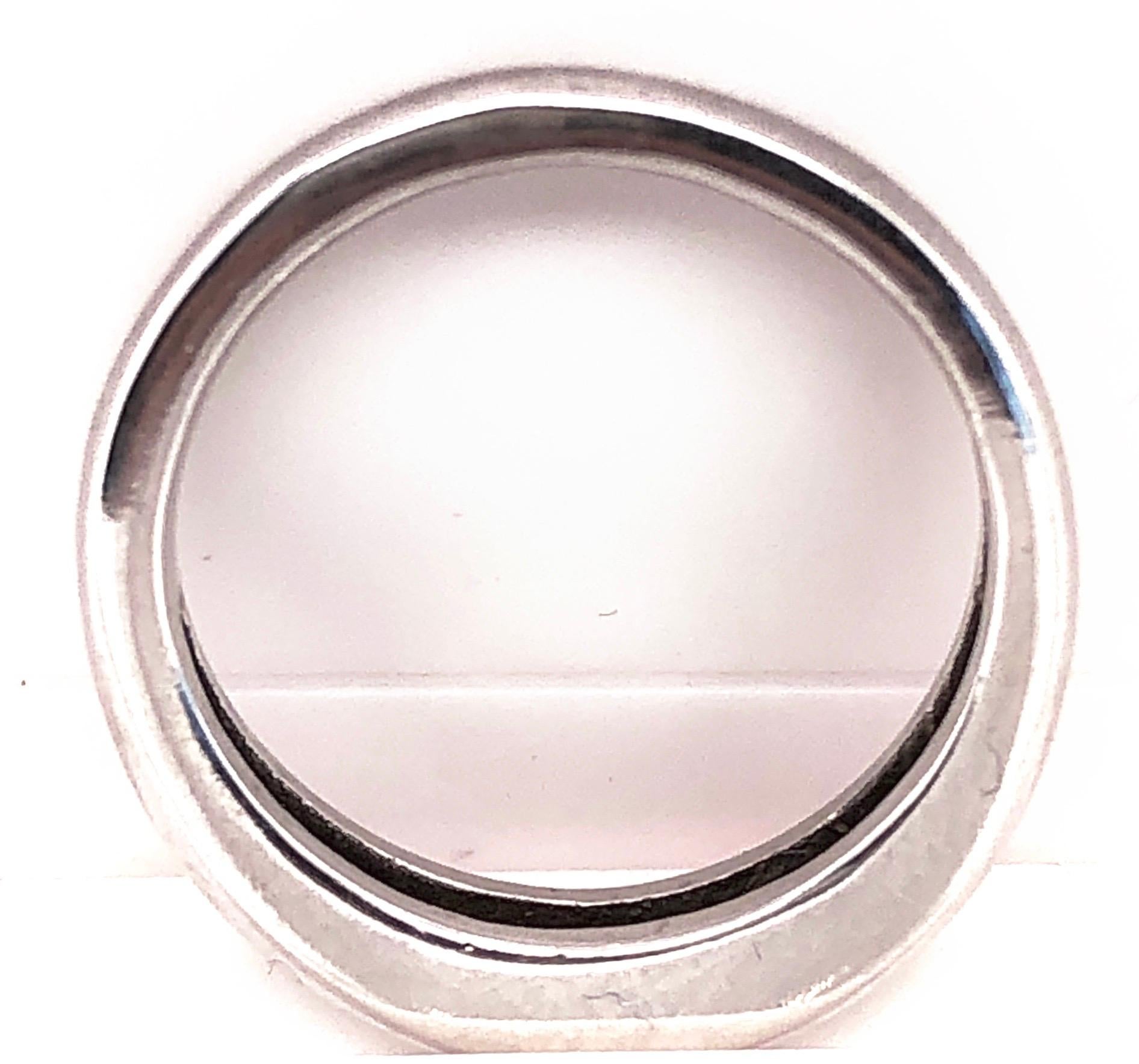 Anello nuziale in oro bianco 14 carati In condizioni buone in vendita a Manhasset, NY