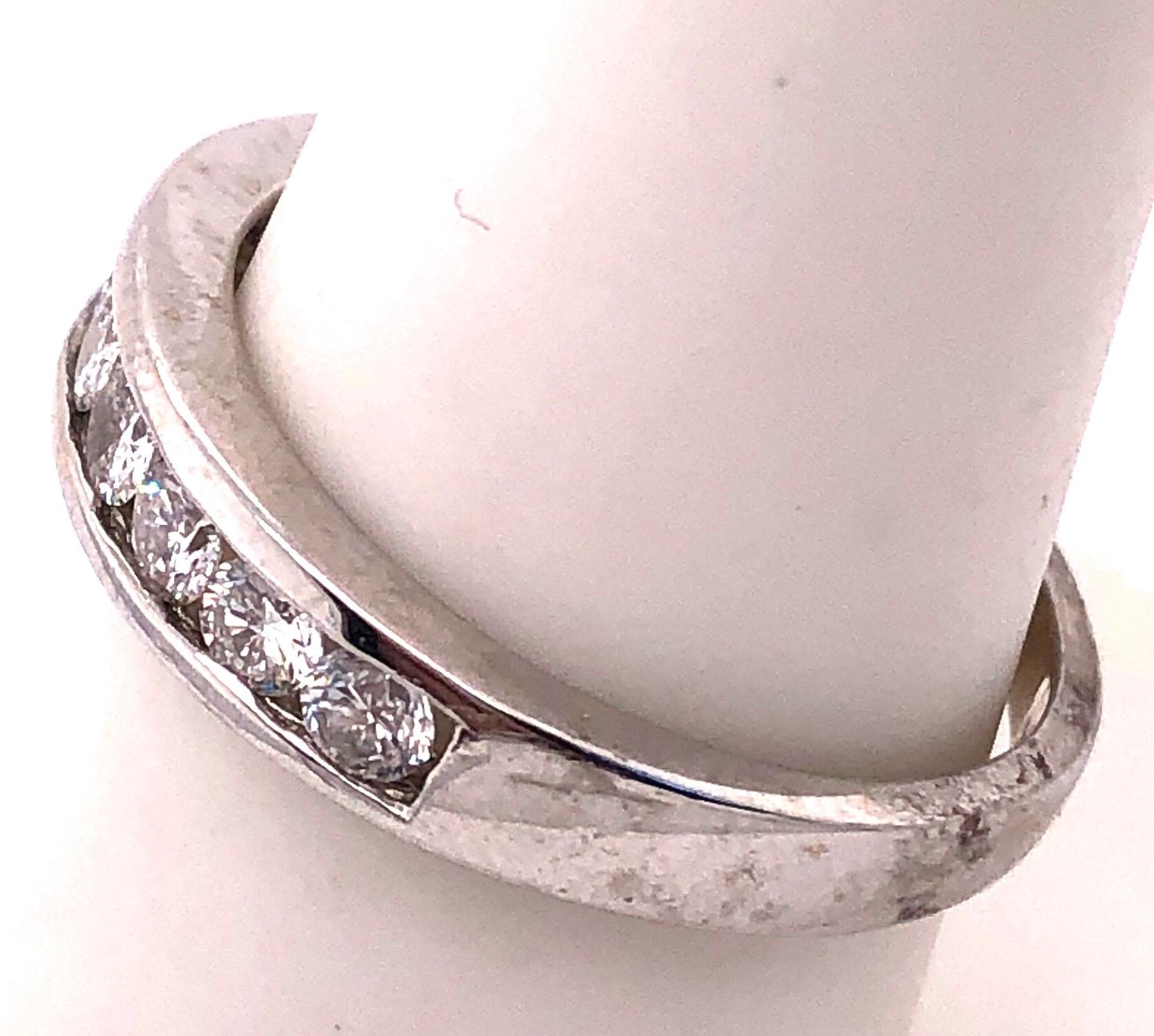 Women's or Men's 14 Karat White Gold Bridal Ring Wedding Band 0.80 Total Diamond Weight For Sale