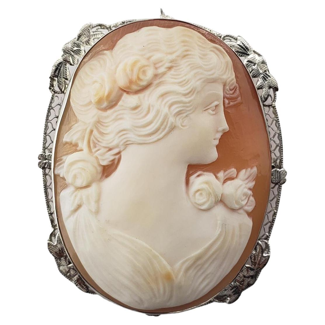 Broche/pendentif camée en or blanc 14 carats n° 15511