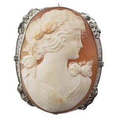 Broche/pendentif camée en or blanc 14 carats n° 15511