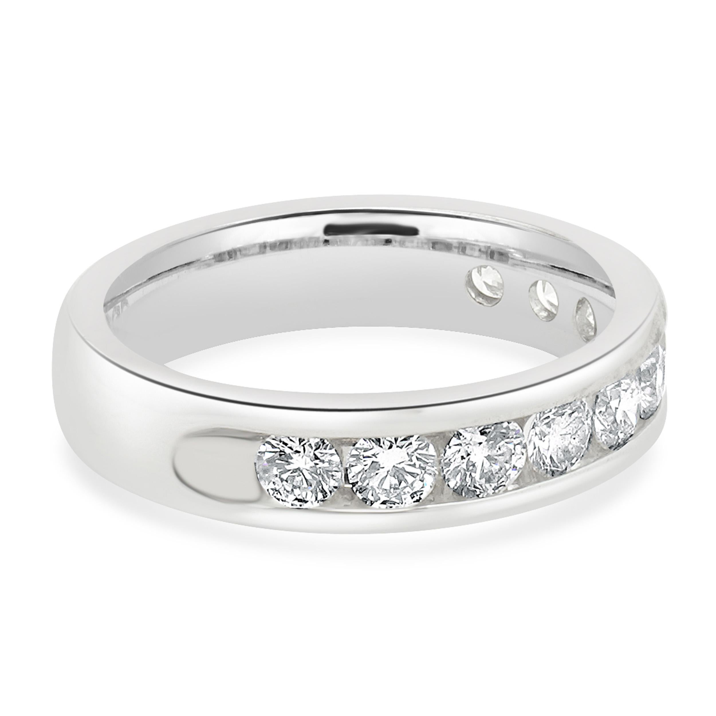 Bracelet en or blanc 14 carats serti de diamants en bande Excellent état - En vente à Scottsdale, AZ