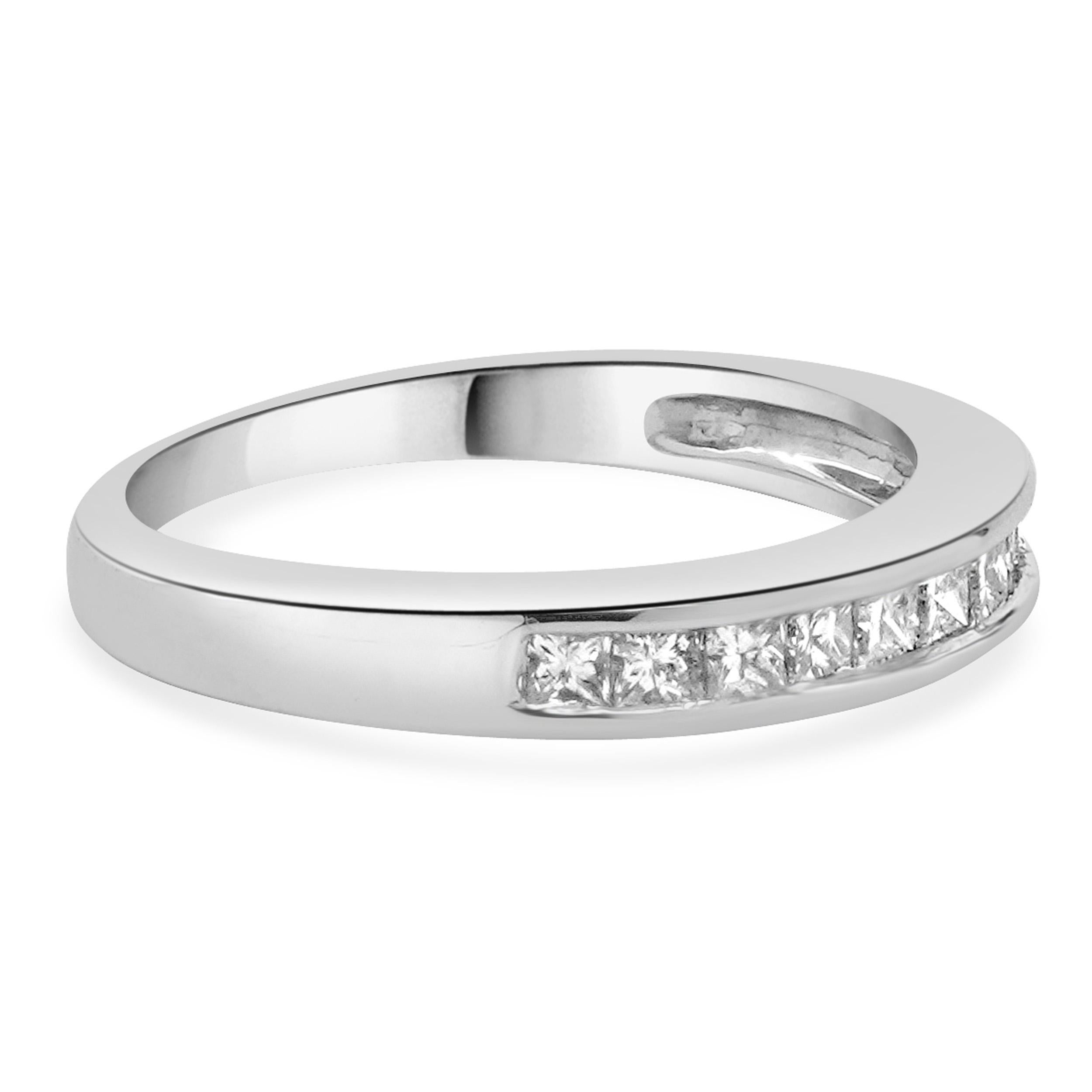 14 Karat White Gold Channel Set Princess Cut Diamond Band In Excellent Condition For Sale In Scottsdale, AZ