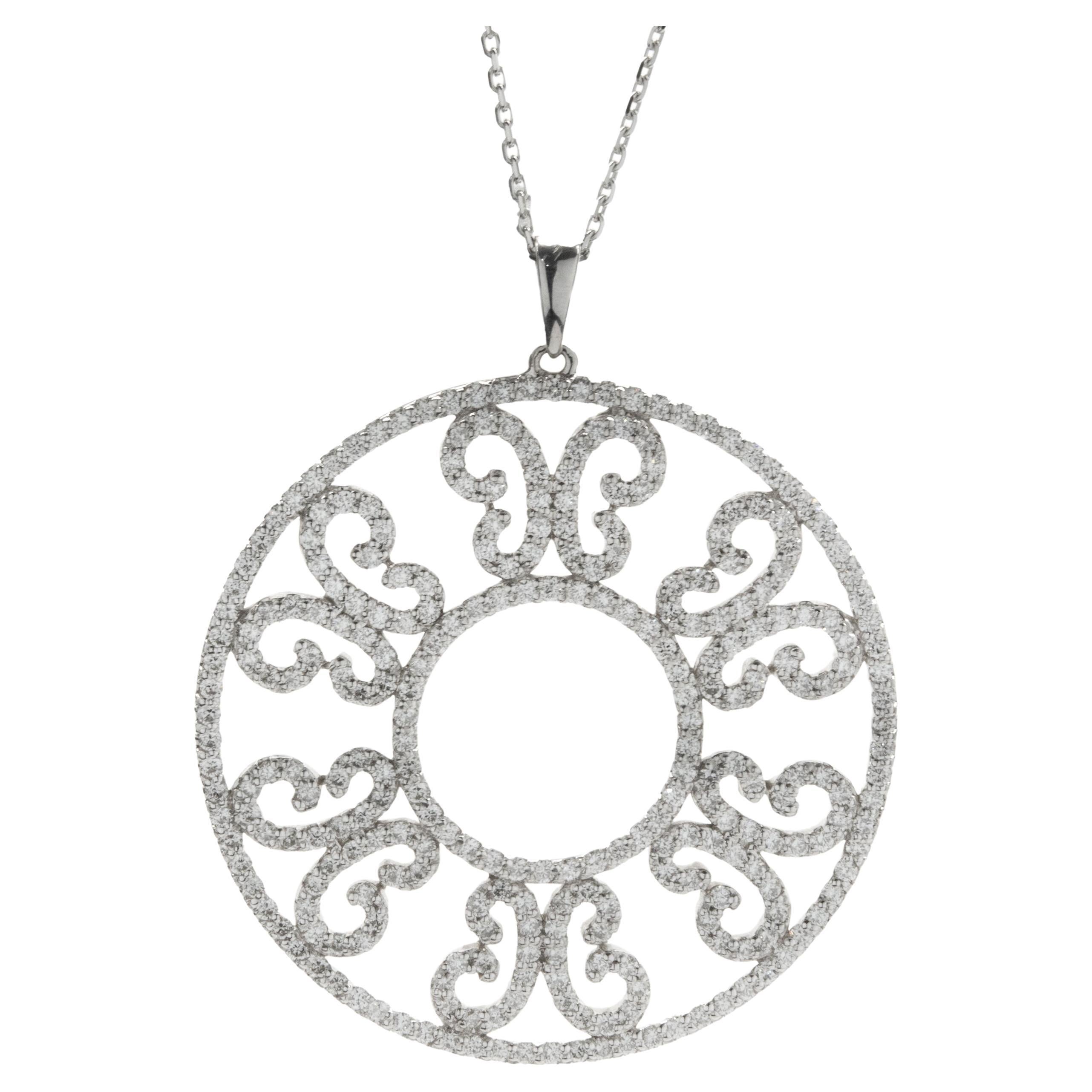 14 Karat White Gold Circle Diamond Filigree Necklace For Sale