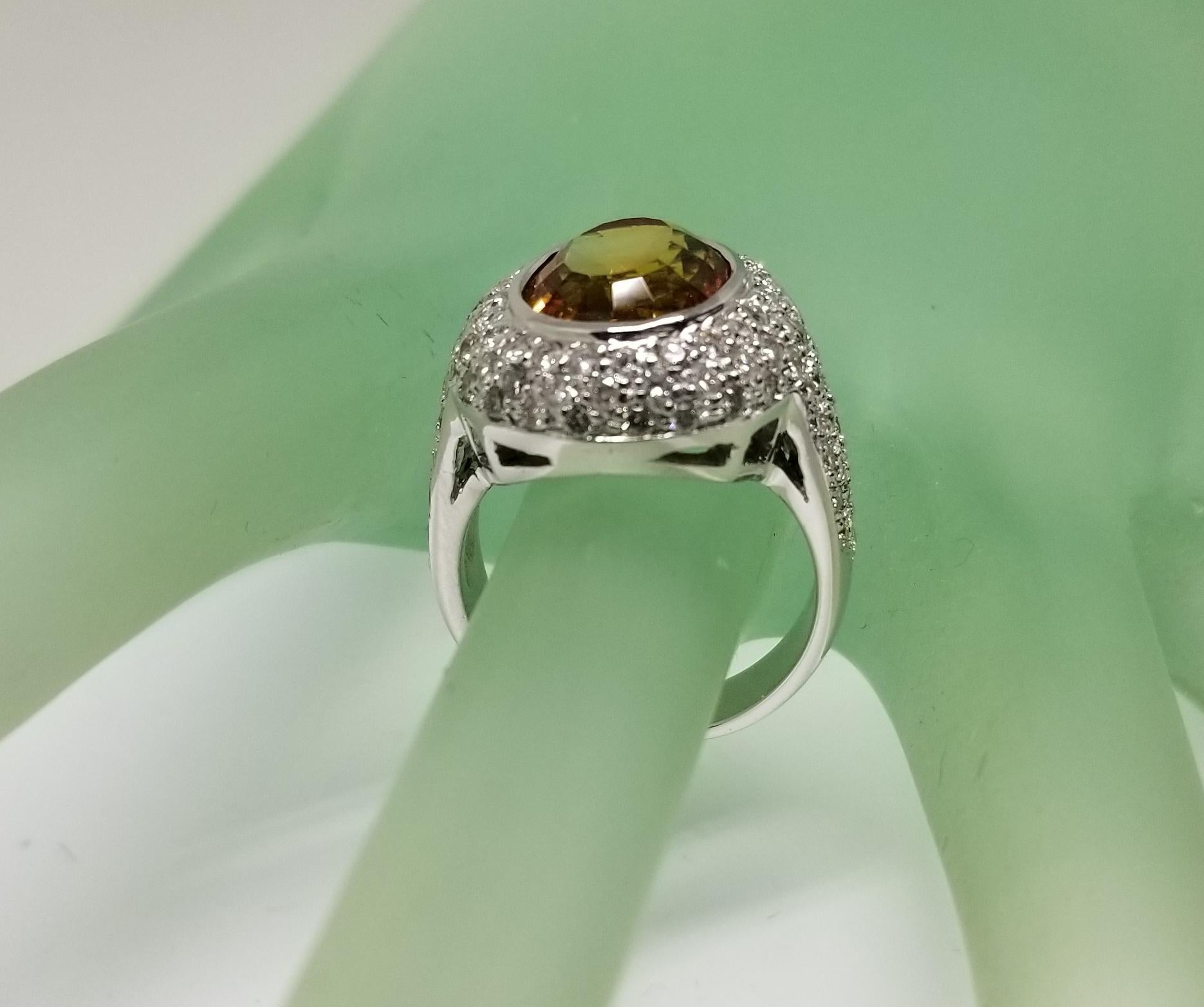 14 Karat White Gold Citrine Topaz and Diamond Pave' Ring For Sale 1