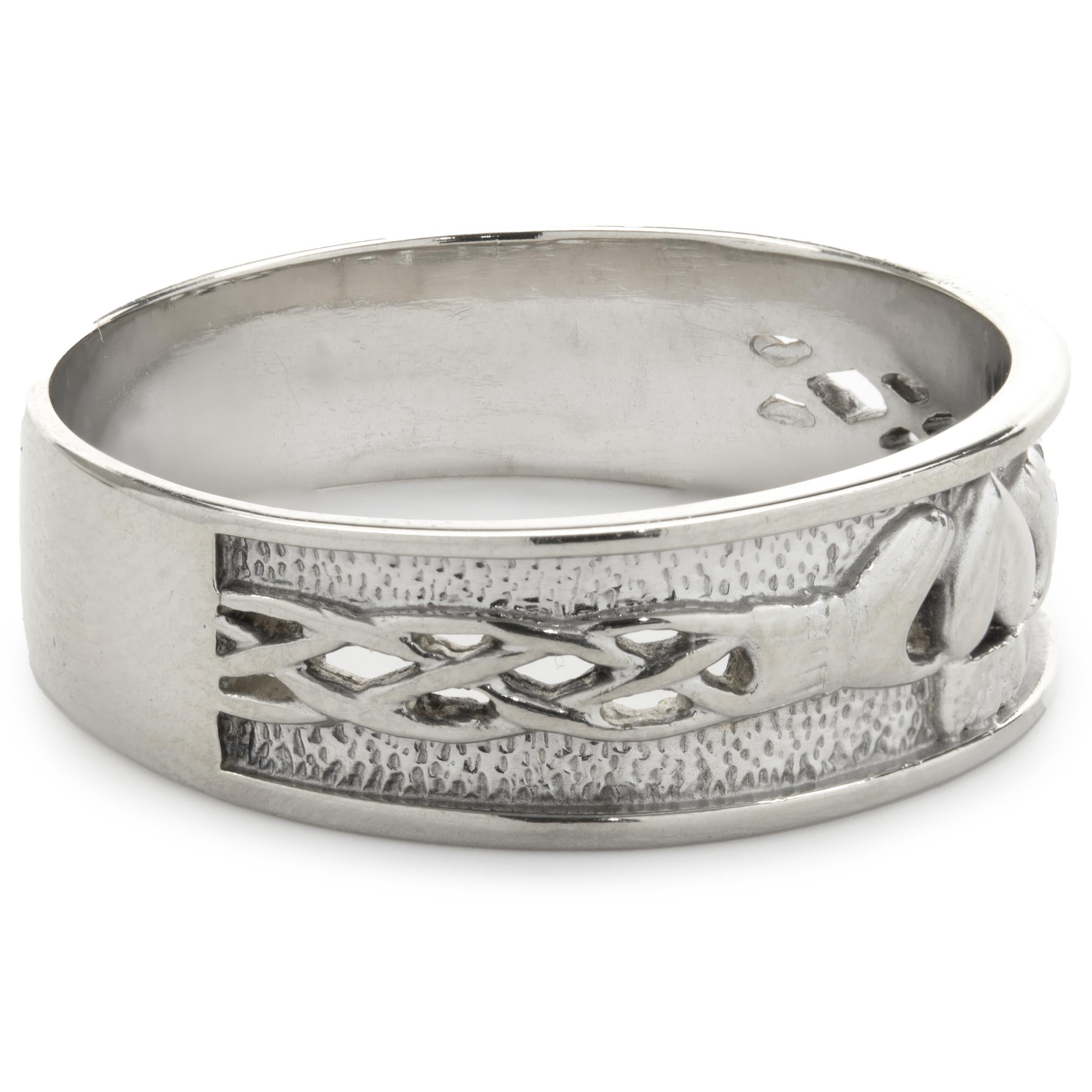 Fascia Claddagh in oro bianco 14 carati In condizioni ottime in vendita a Scottsdale, AZ