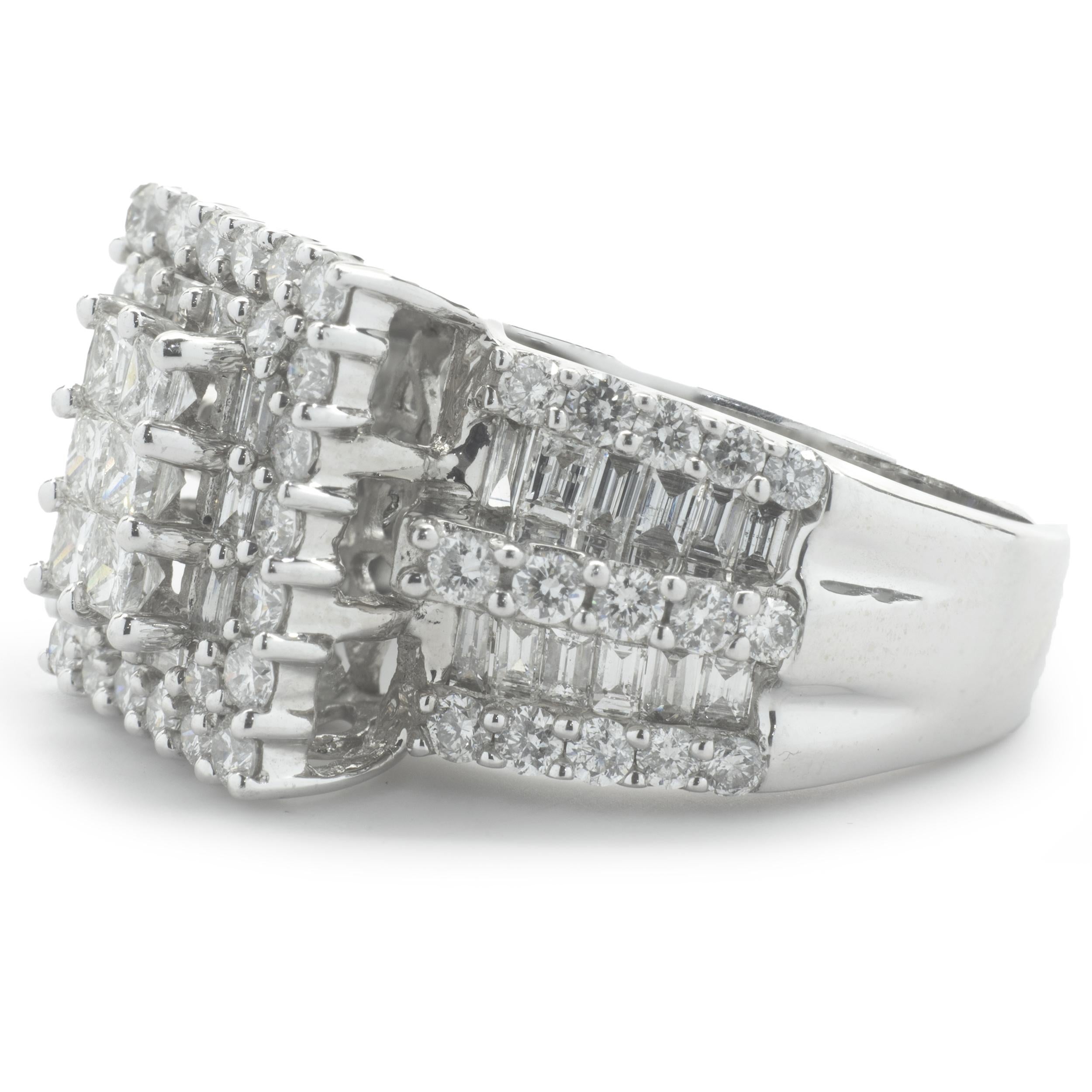 14 Karat Weißgold Cluster-Diamant-Verlobungsring (Rundschliff)