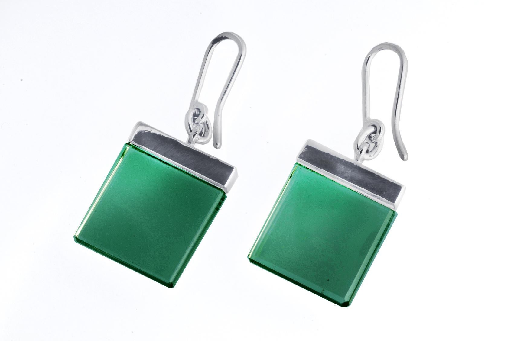 This jewellery collection, designed as sculptures by oil painter Polya Medvedeva from Berlin, was featured in Harper's Bazaar UA and Vogue UA publications.

These earrings are made of 14 karat white gold and feature dark green grown quartzes