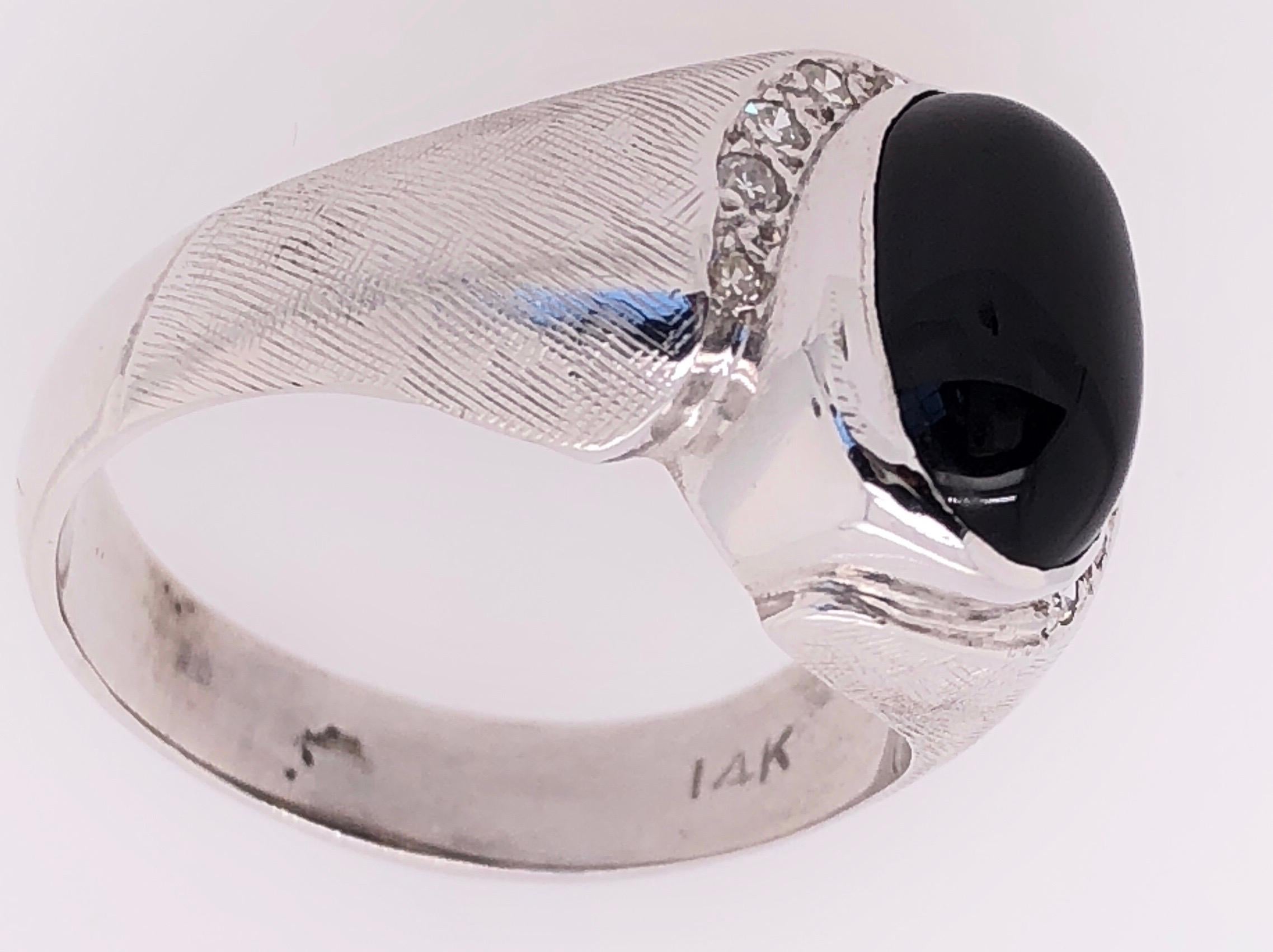 14 Karat White Gold Contemporary Onyx Ring with Diamonds For Sale 1