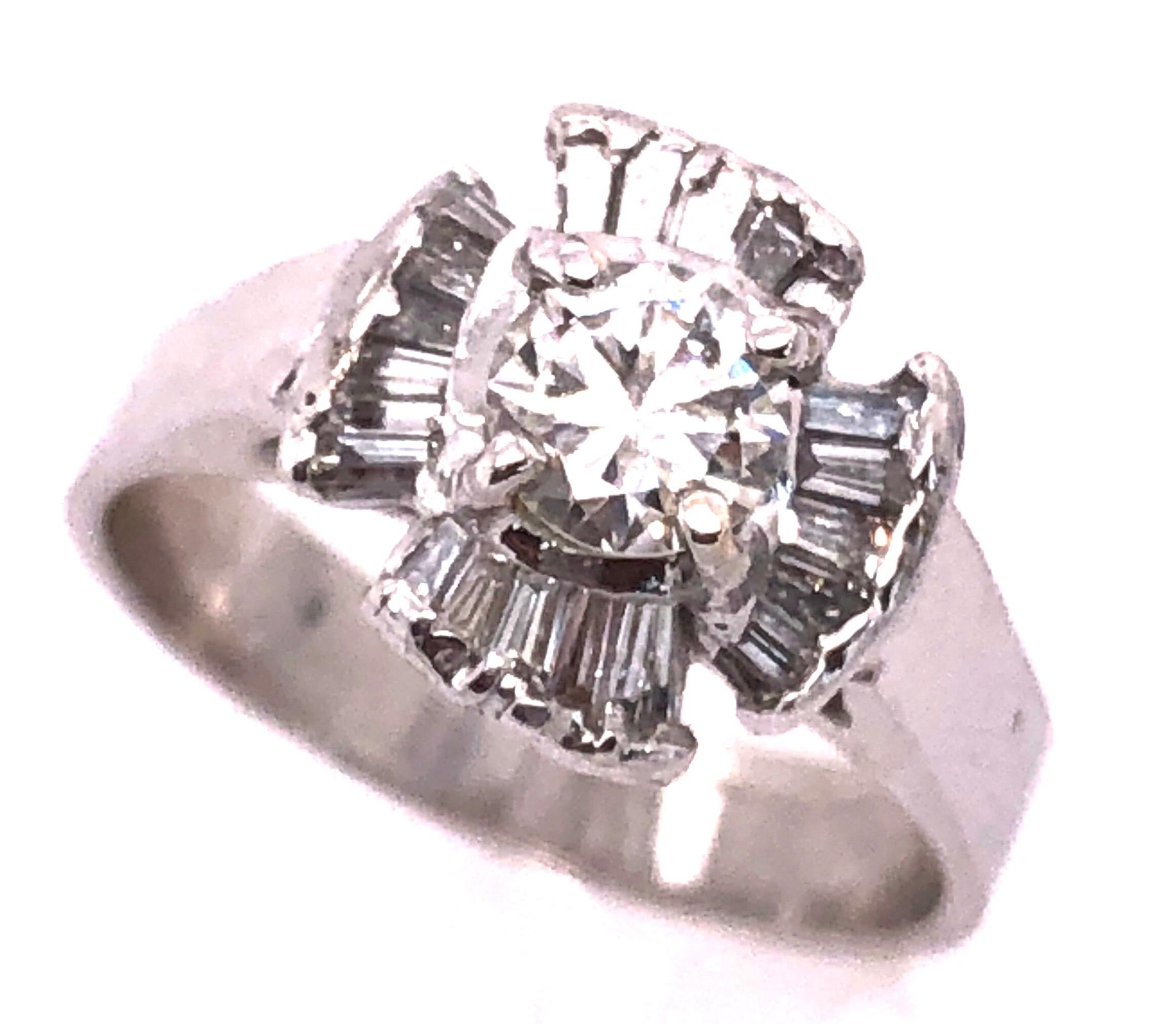 Women's or Men's 14 Karat White Gold Contemporary Ring with Diamond Cluster 1.00 TDW For Sale