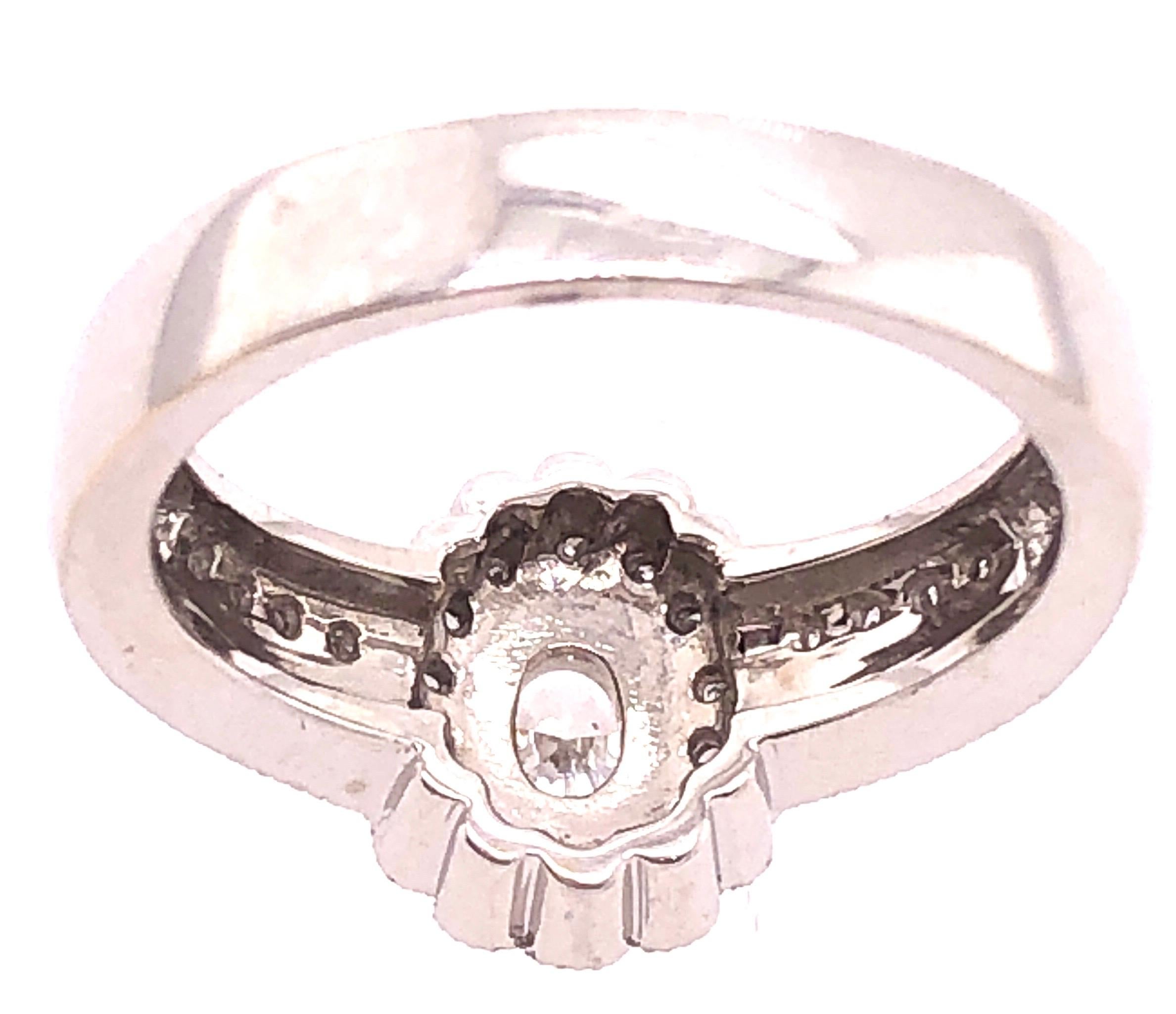 14 Karat White Gold Contemporary Ring with Diamonds Engagement 1.00 TDW For Sale 8