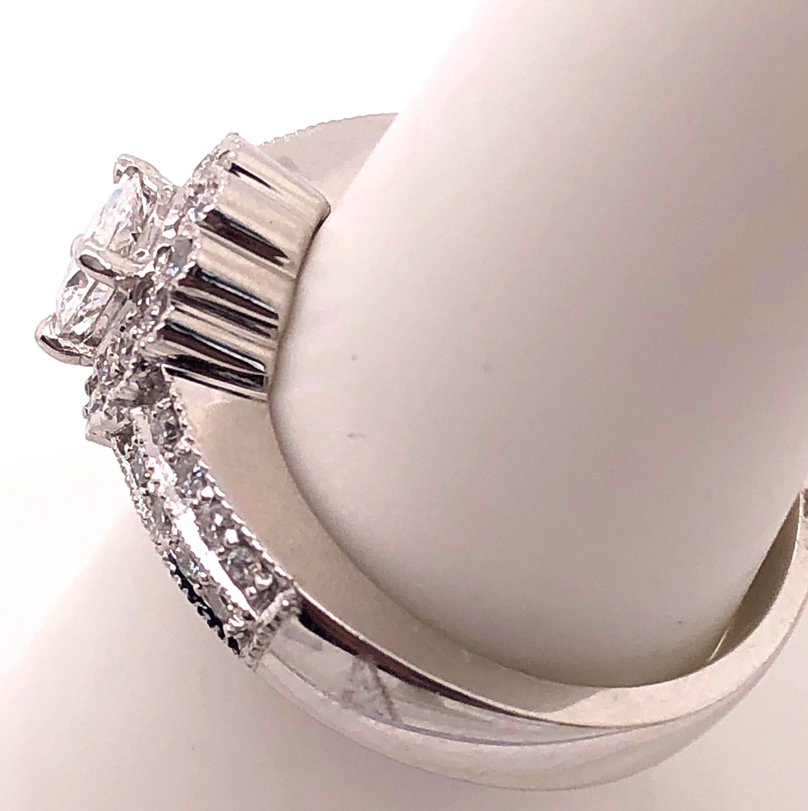 14 Karat White Gold Contemporary Ring with Diamonds Engagement 1.00 TDW For Sale 4