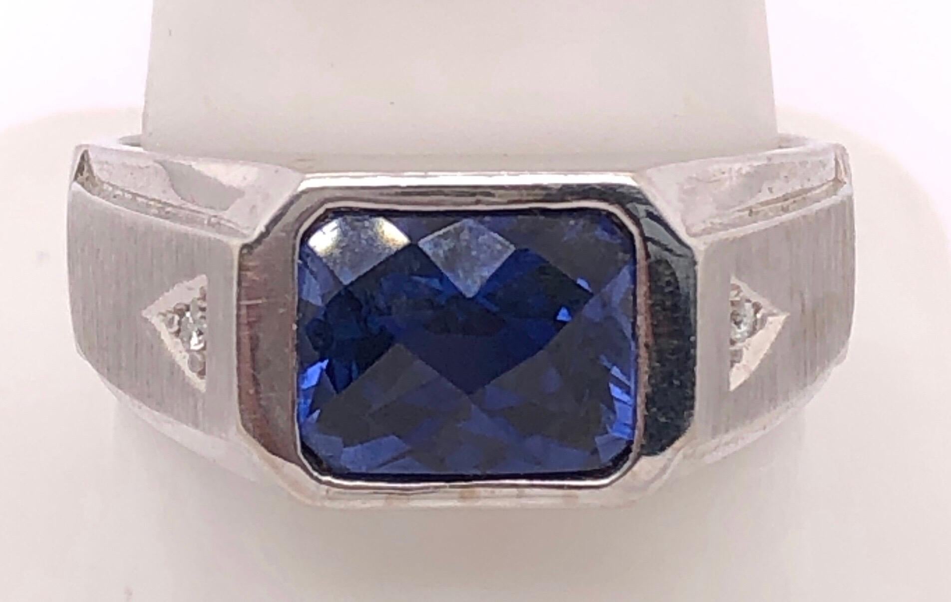 14 Karat White Gold Contemporary Sapphire Ring with Diamond Accents In Good Condition In Stamford, CT