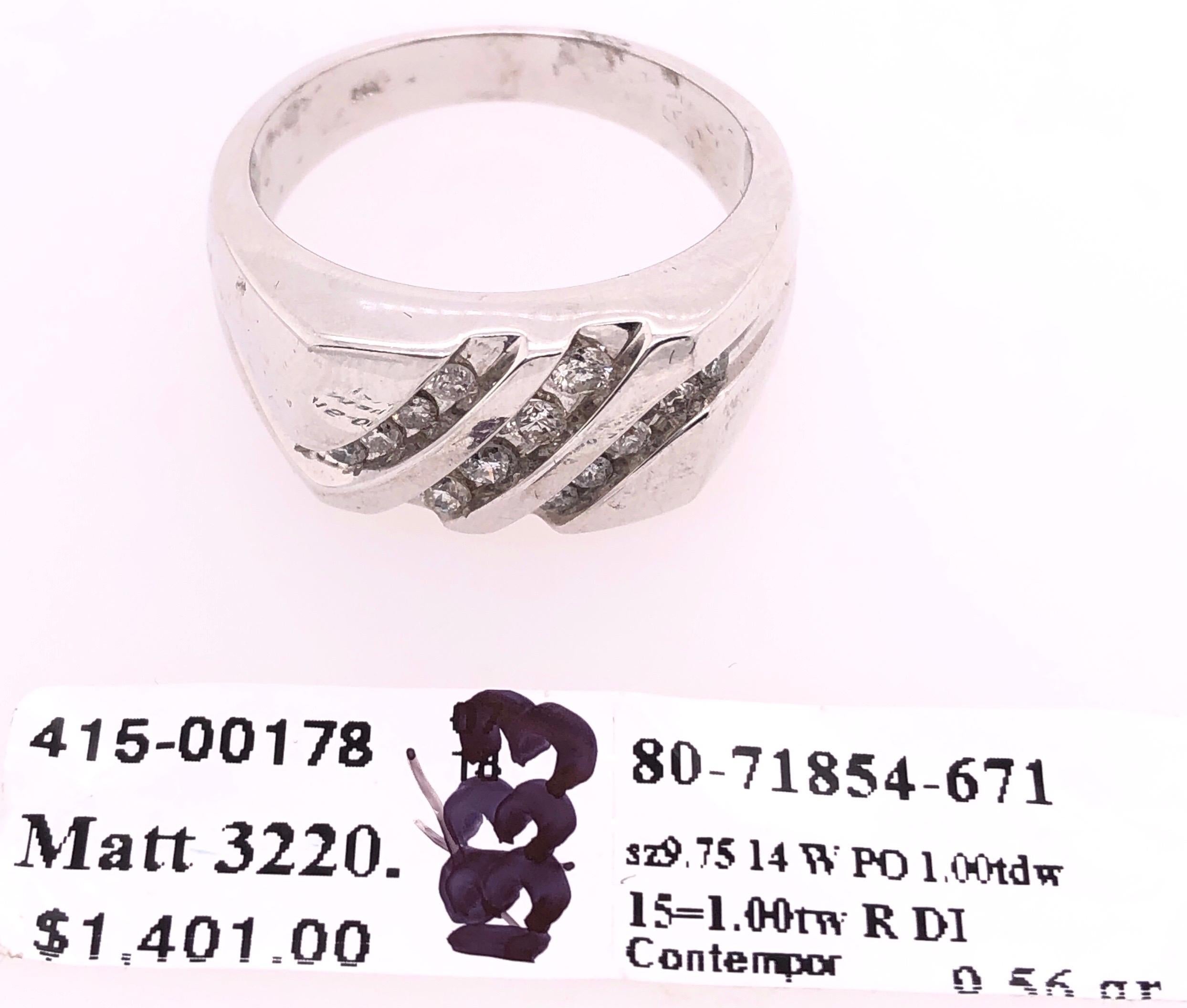 14 Karat White Gold Contemporary Three-Row Diamond Ring Band For Sale 2