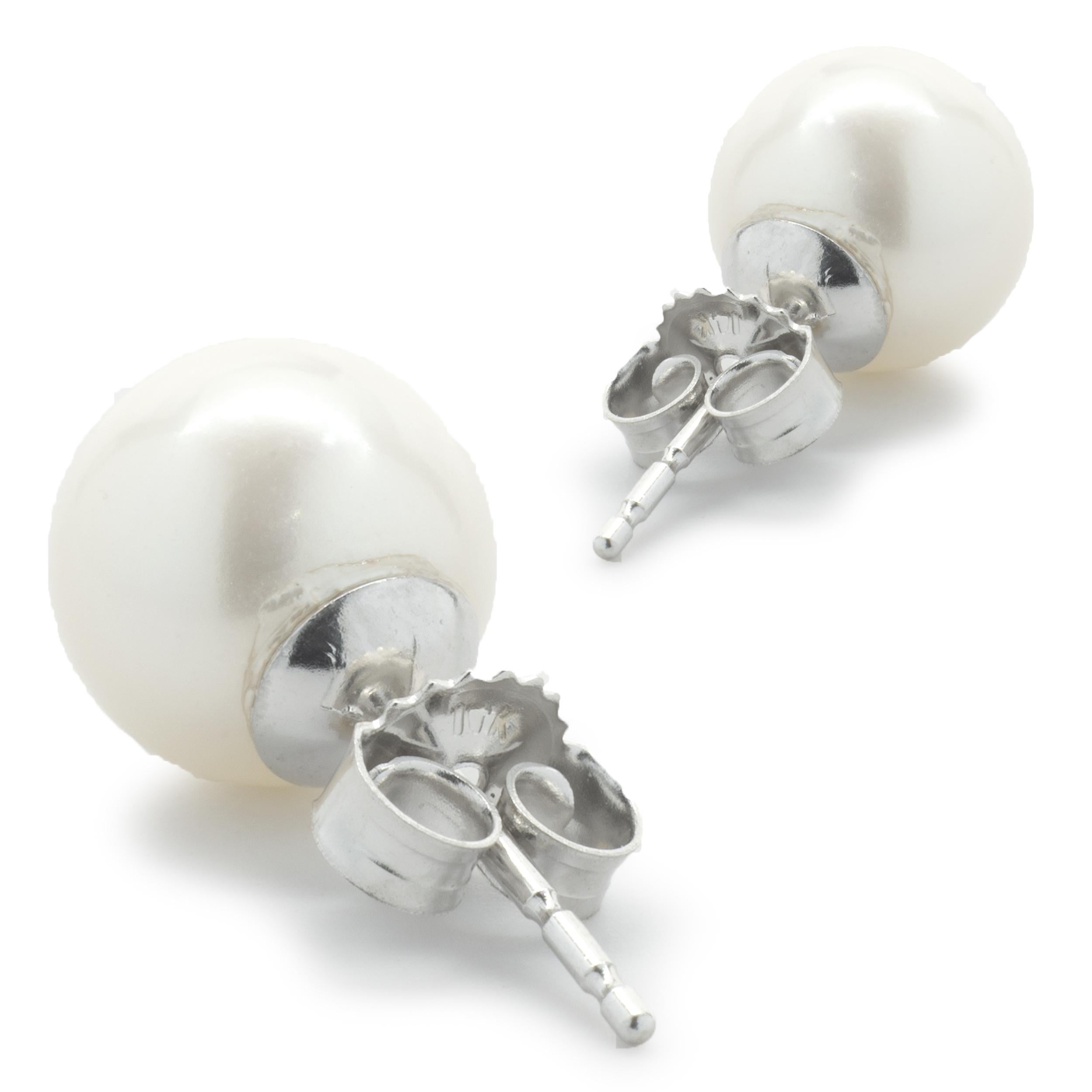 14 Karat White Gold Cultured Freshwater Pearl Stud Earrings In Excellent Condition In Scottsdale, AZ