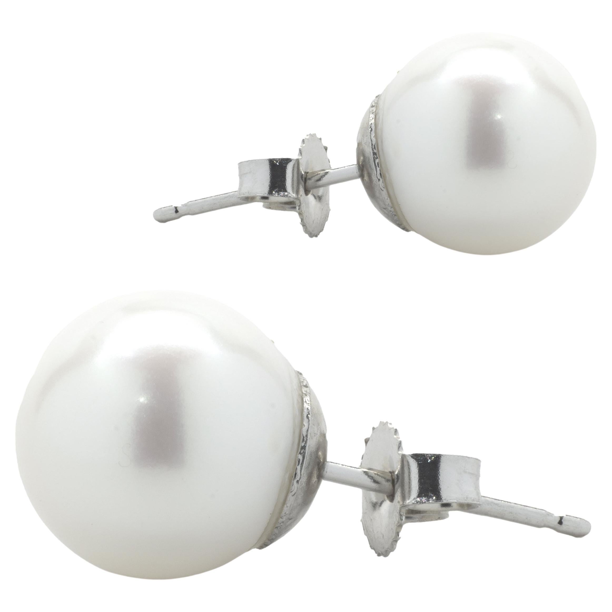 14 Karat White Gold Cultured Freshwater Pearl Studs For Sale