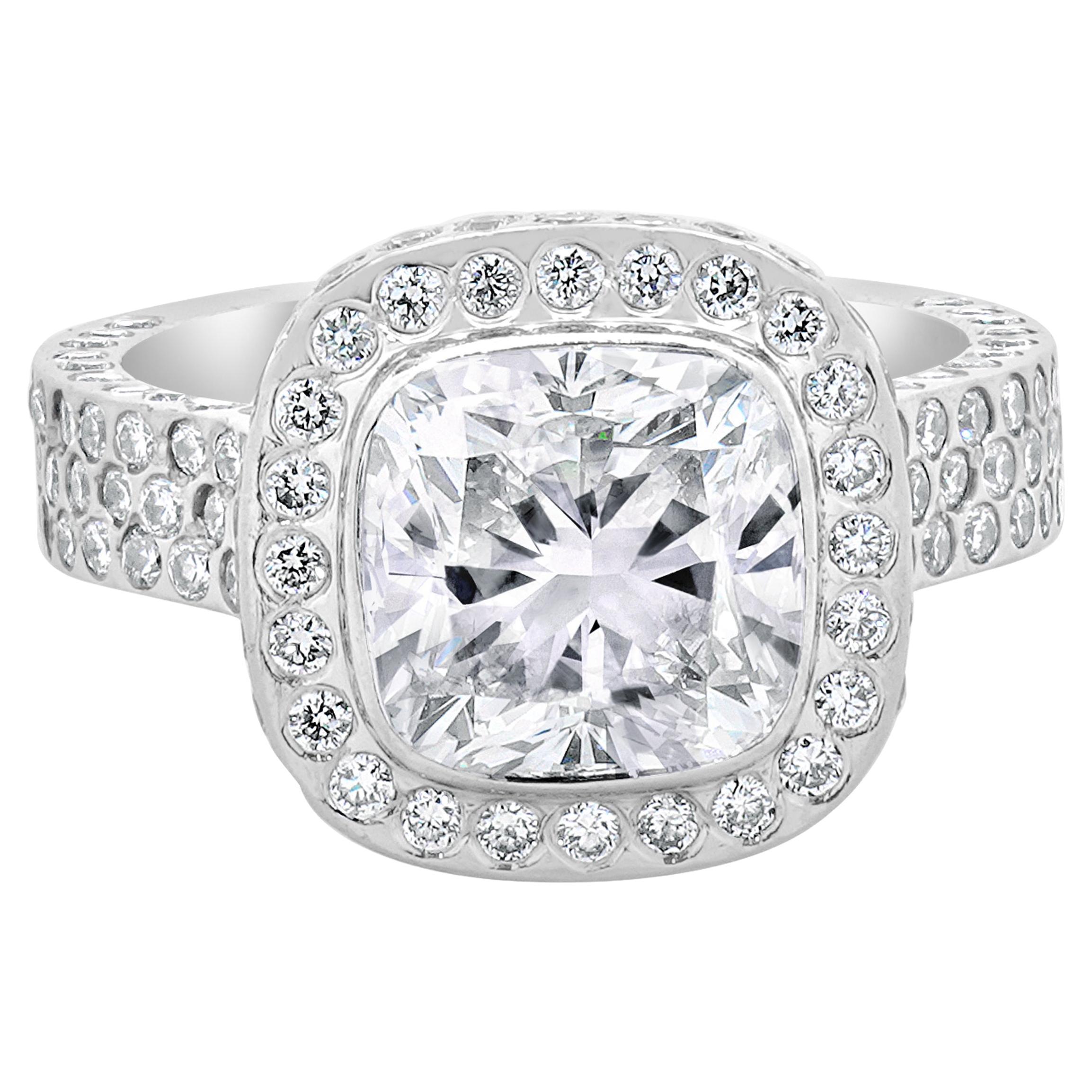 18 Karat Weißgold Cushion Cut Diamant Verlobungsring