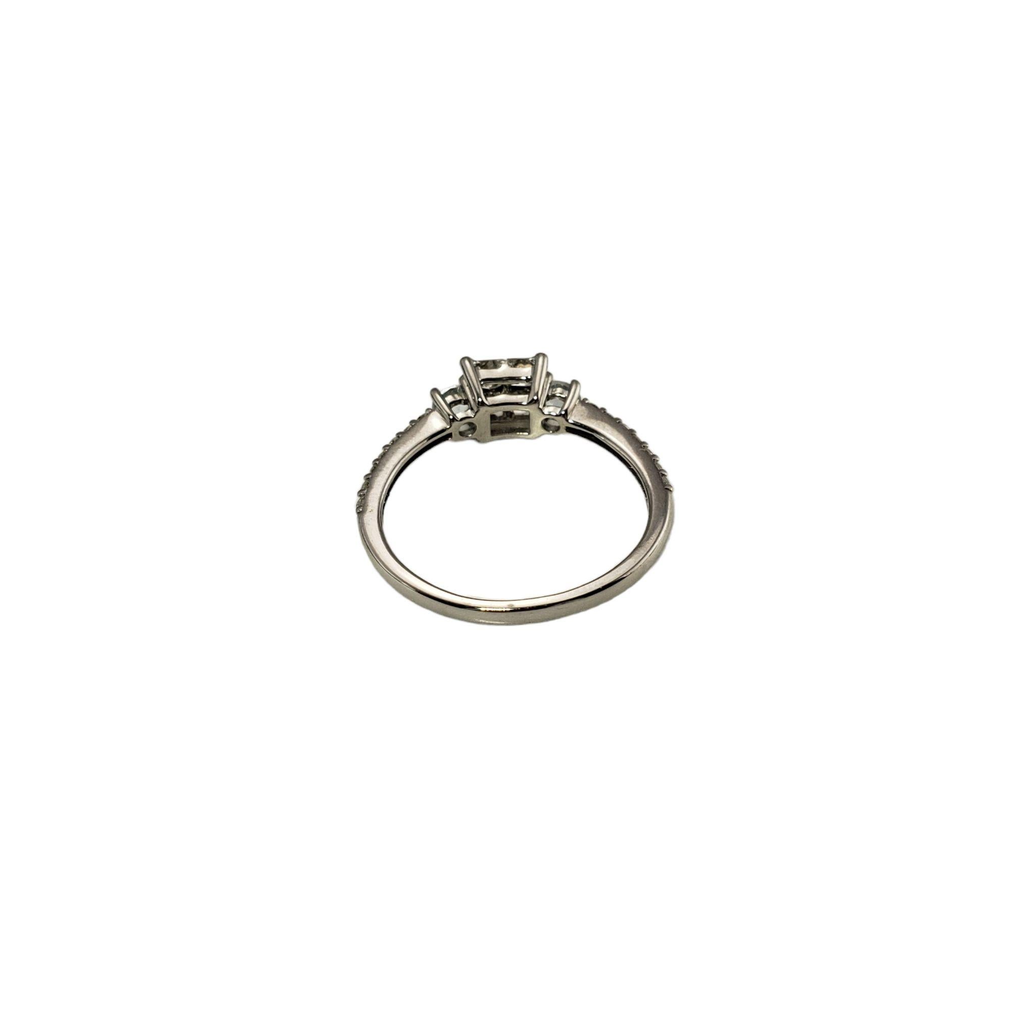 Princess Cut 14 Karat White Gold Diamond and Aquamarine Ring #13344 For Sale