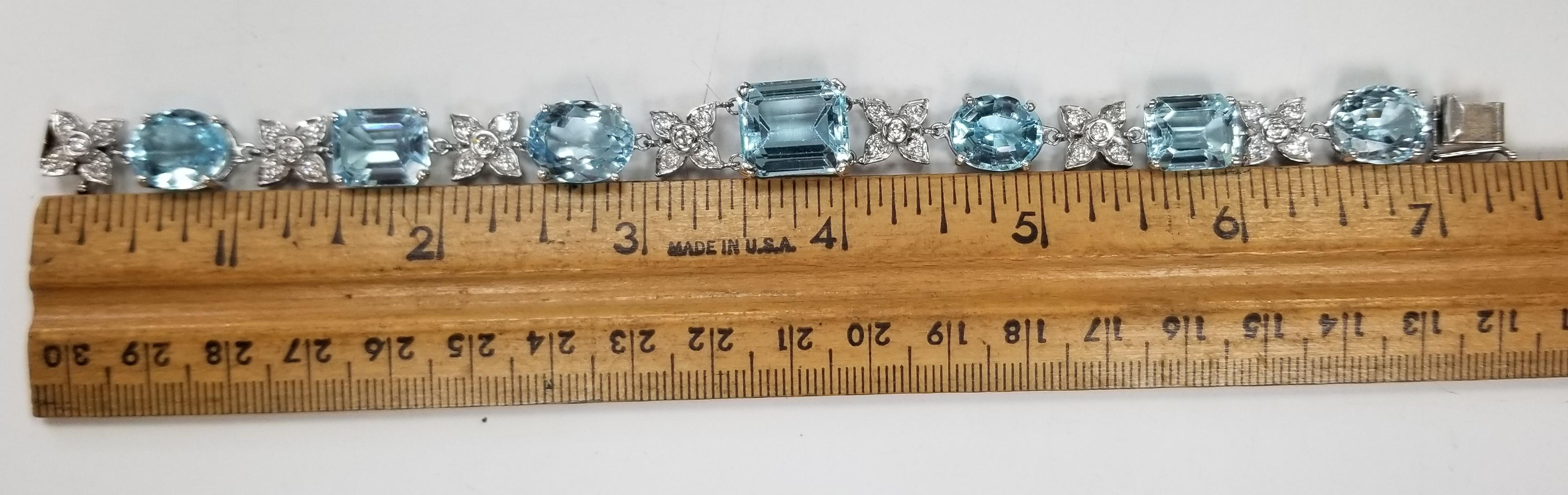 14 Karat White Gold Diamond and Blue Topaz Bracelet In New Condition In Los Angeles, CA