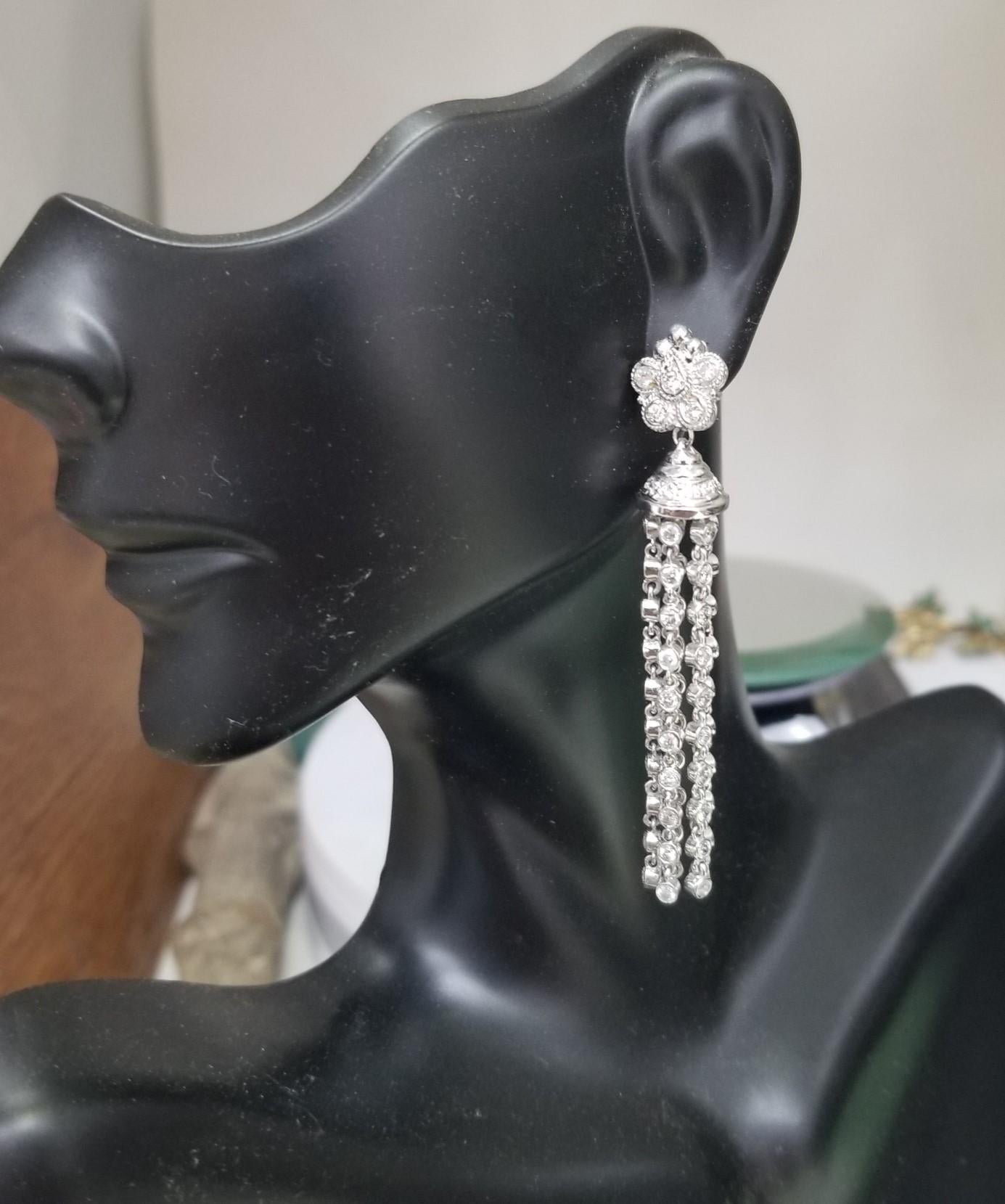 14 Karat White Gold Diamond and Dangle Earrings In New Condition For Sale In Los Angeles, CA