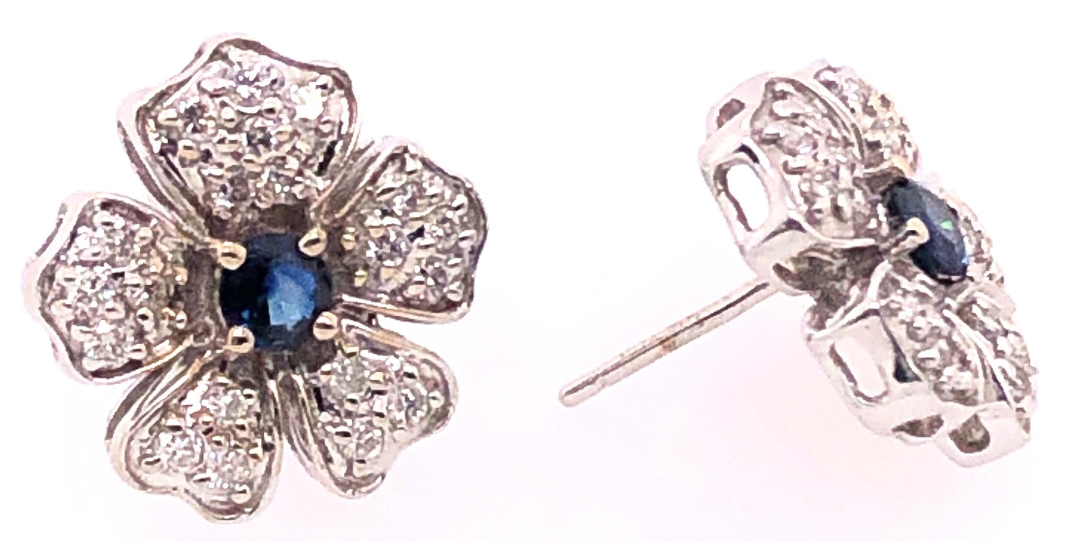 14 Karat White Gold Diamond and Sapphire Flower Stud / Button Earrings For Sale 1