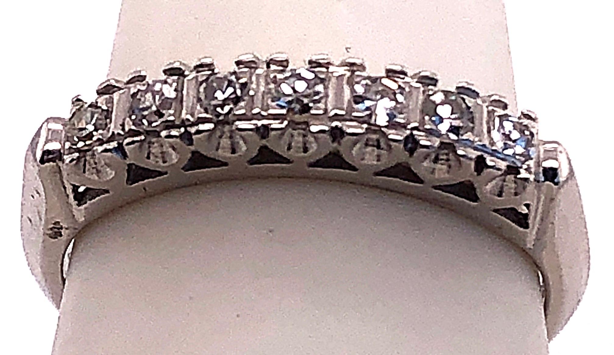 Round Cut 14 Karat White Gold Diamond Band Anniversary Wedding Bridal Ring For Sale