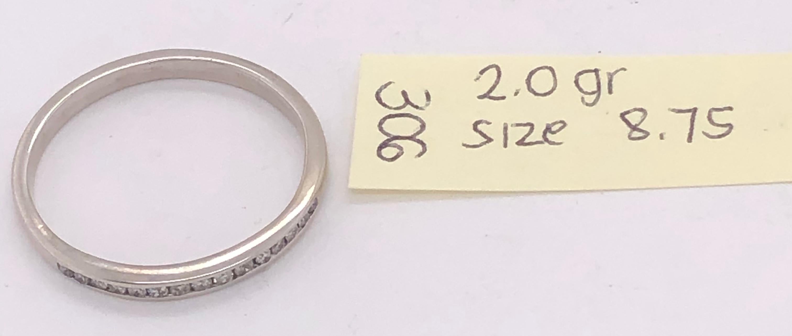 14 Karat White Gold Diamond Band / Bridal Ring For Sale 3