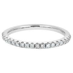 Anillo de diamantes de oro blanco de 14 quilates