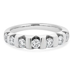 Anillo de diamantes de oro blanco de 14 quilates