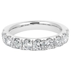 Anillo de diamantes de oro blanco de 14 quilates