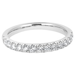 Anillo de diamantes de oro blanco de 14 quilates