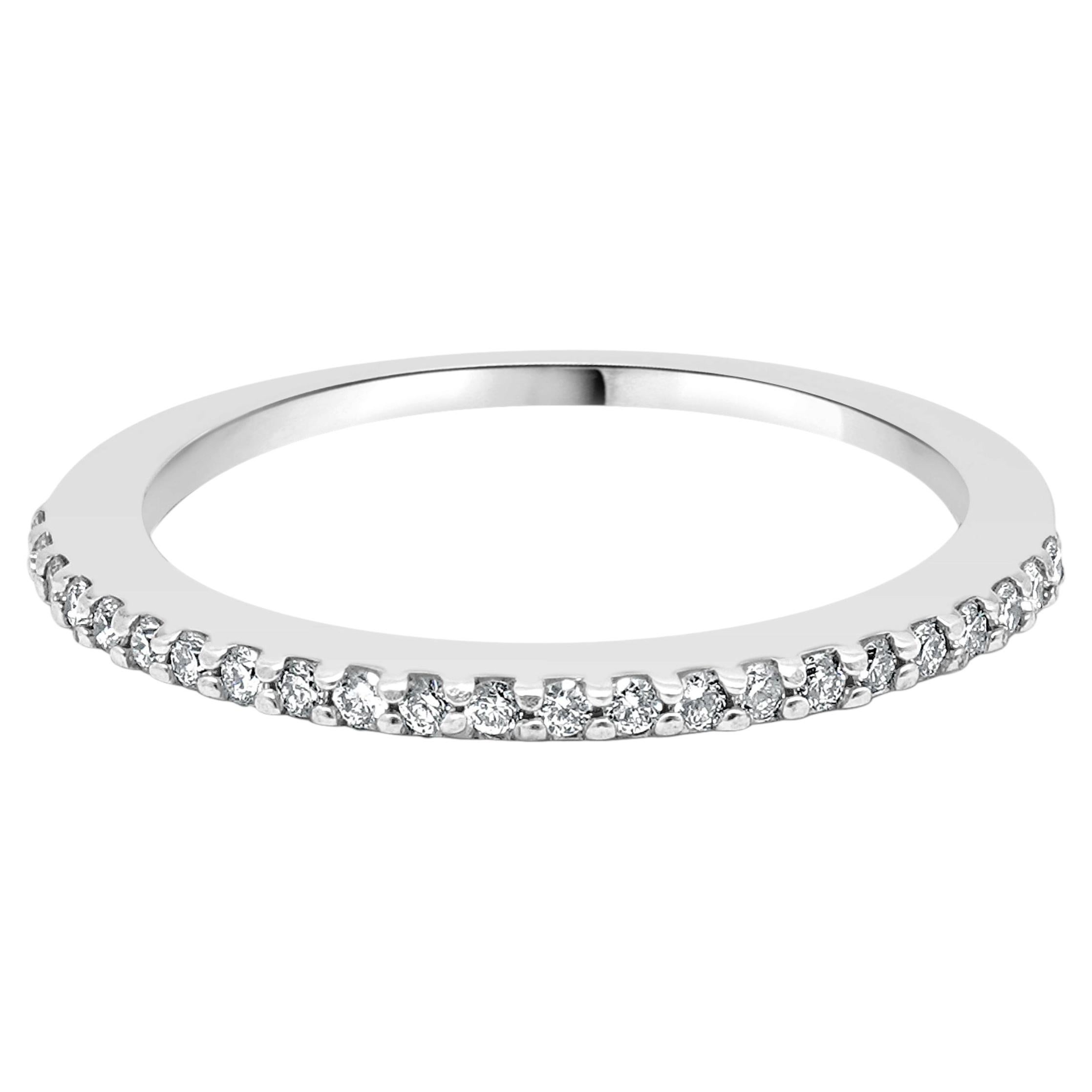 14 Karat Weißgold Diamantring mit Diamanten
