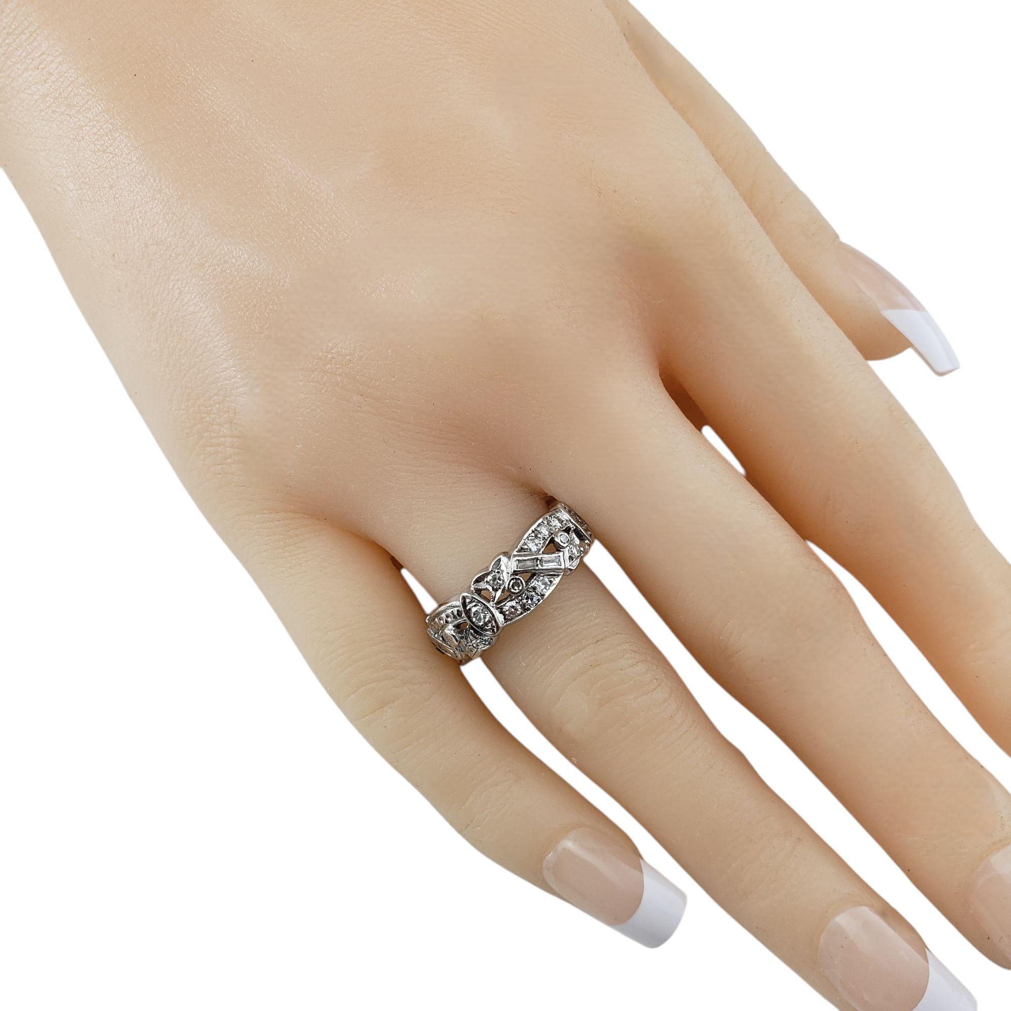Donna Anello con diamante in oro bianco 14 carati misura 7 #21455 in vendita