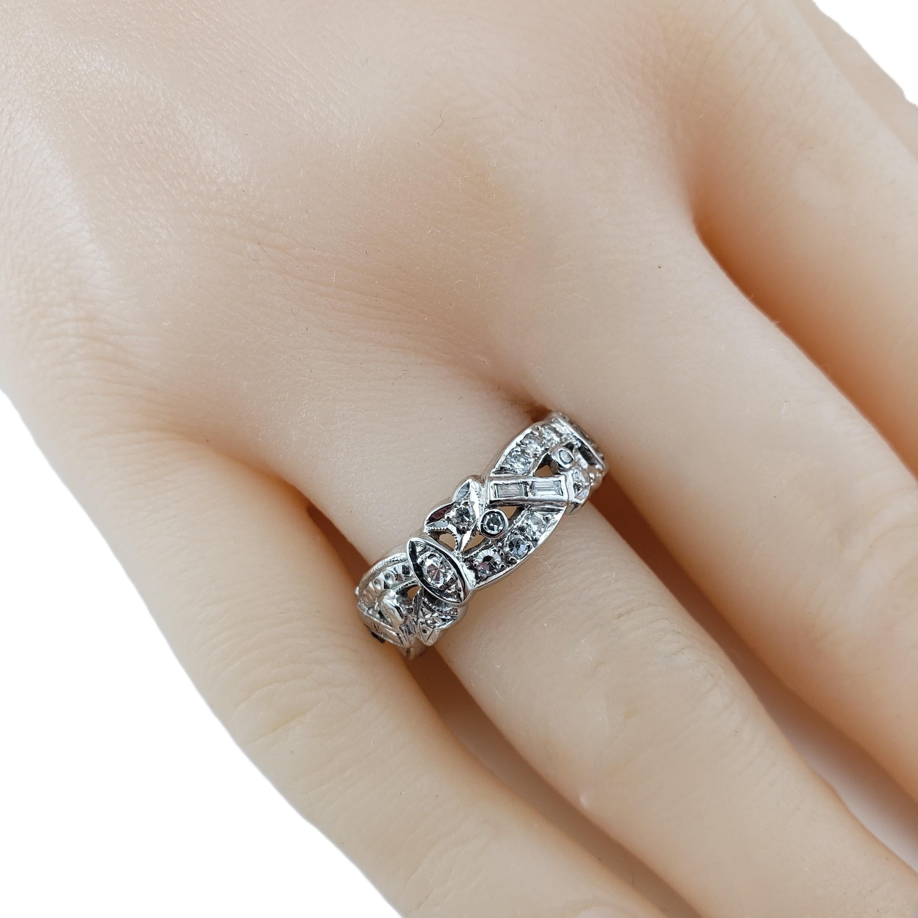 Anello con diamante in oro bianco 14 carati misura 7 #21455 in vendita 1