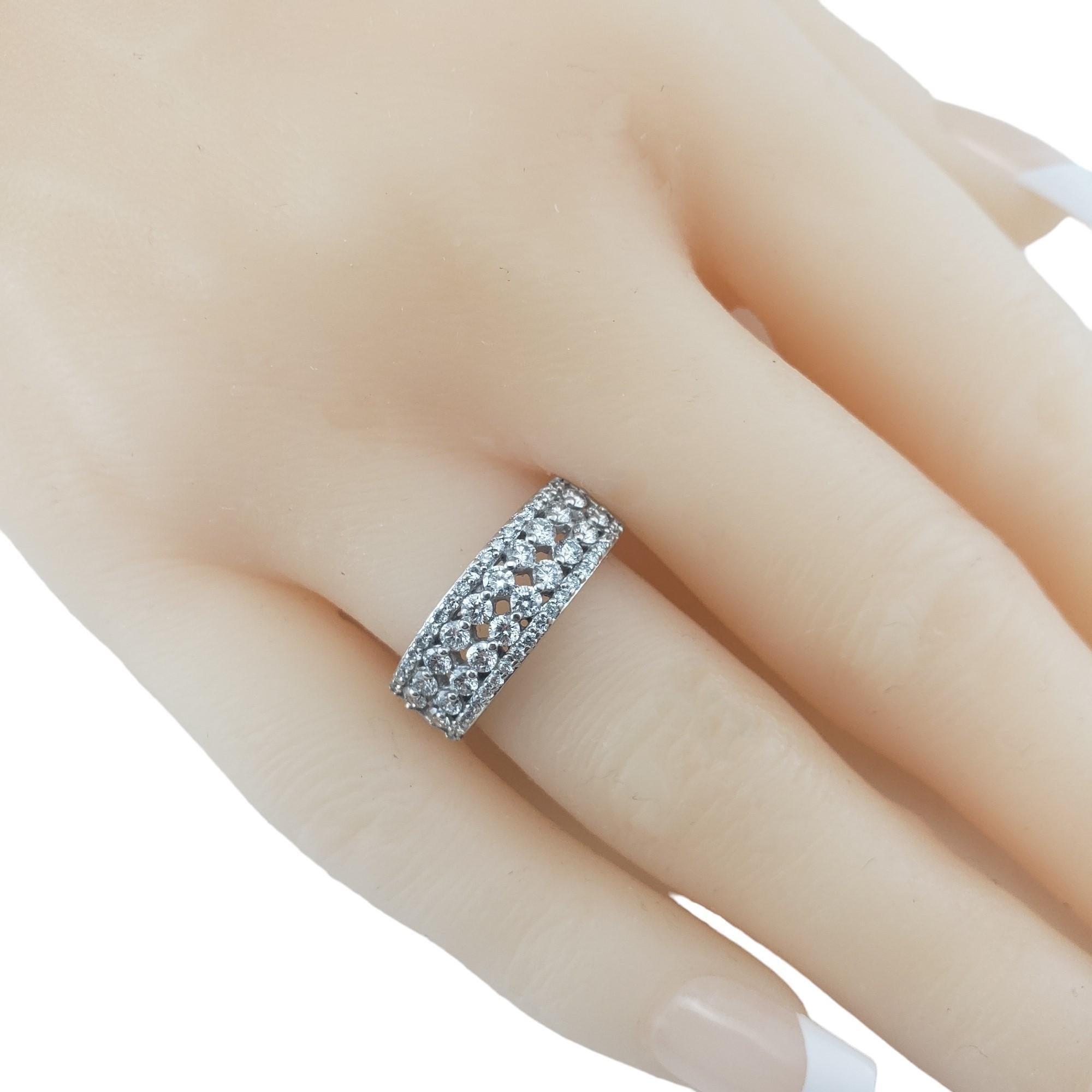 14 Karat White Gold Diamond Band Ring Size 7-7.25 #16828 For Sale 3