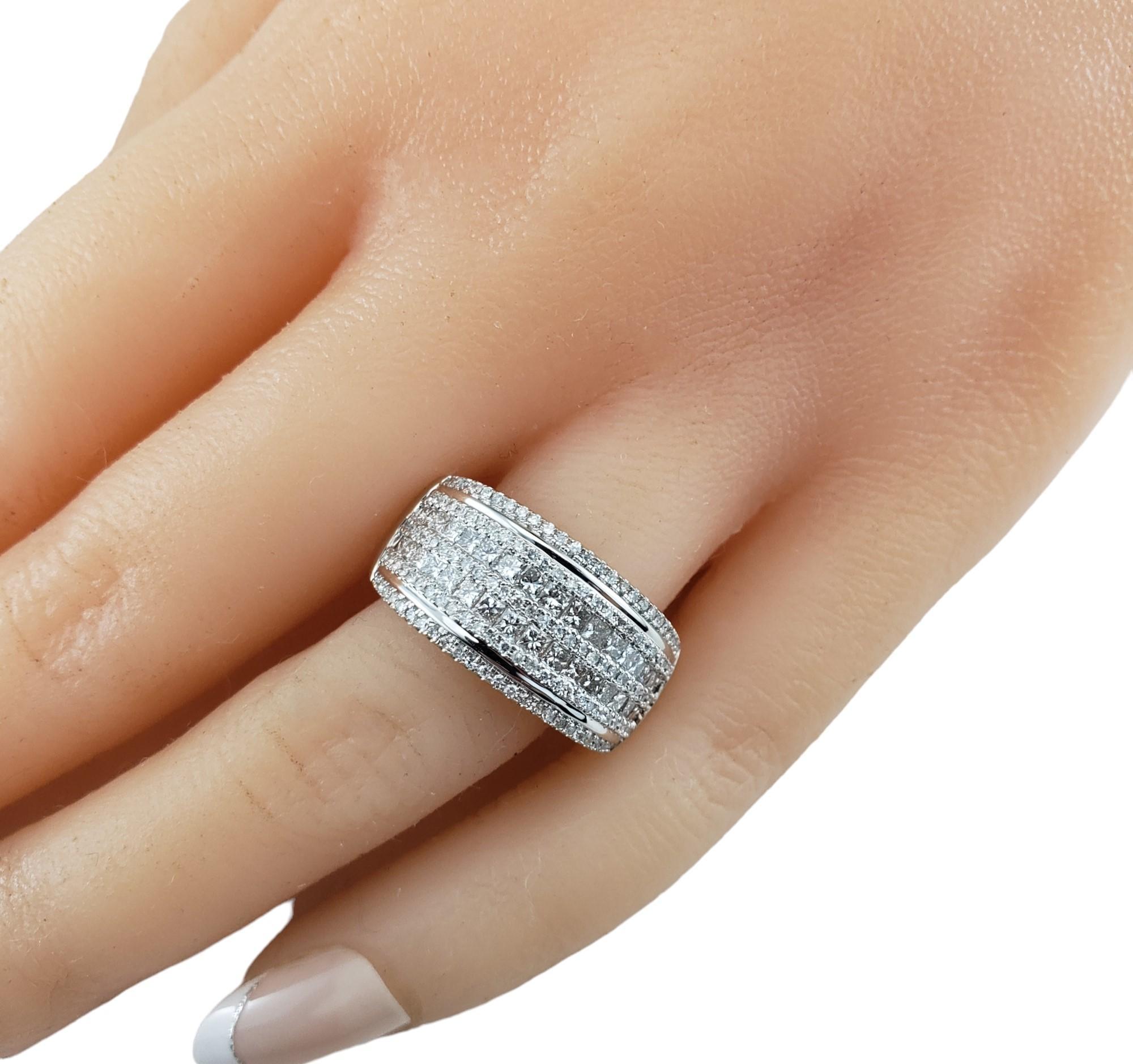 14 Karat White Gold Diamond Band Ring Size 7.5 #16617 For Sale 3